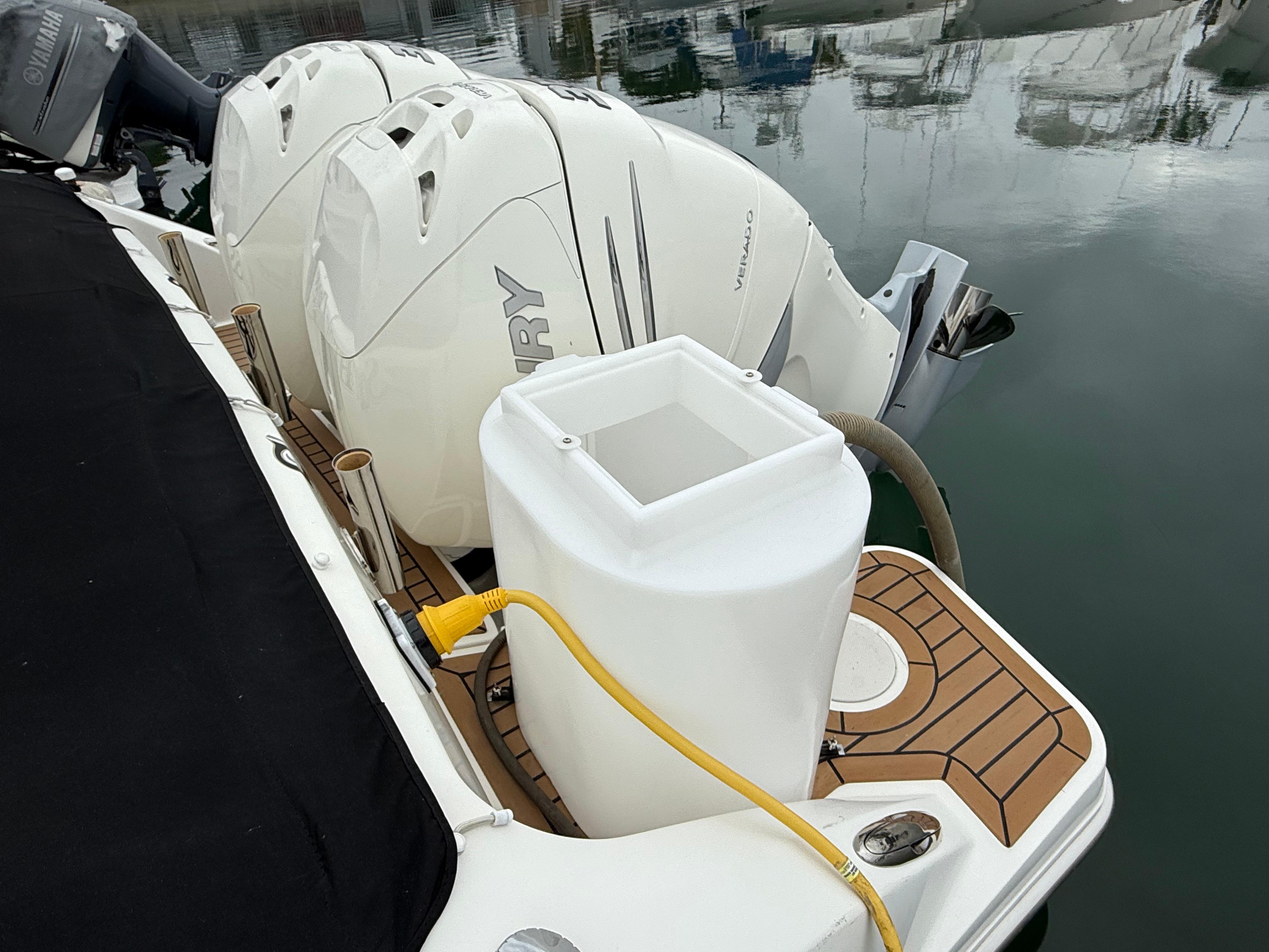 2019 Boston Whaler 320 Vantage #TBRL2625 inventory image at Sun Country Marine Group, Newport Beach 2019 Boston Whaler 320 Vantage #TBRL2625 inventory image at Sun Country Marine Group, Newport Beach