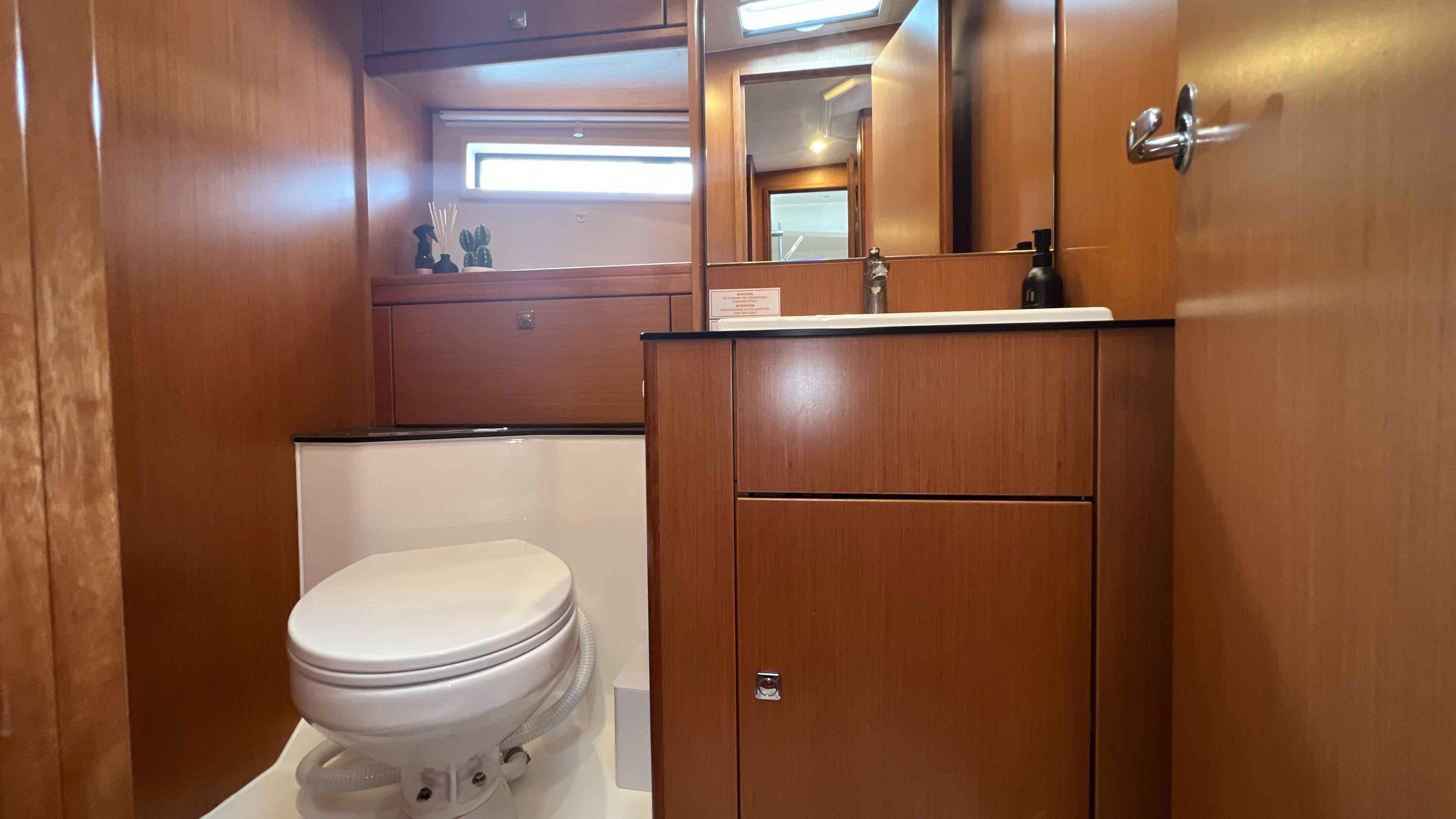 Calliope Yacht for Sale 55 Bavaria Yachts Mooloolaba, Australia