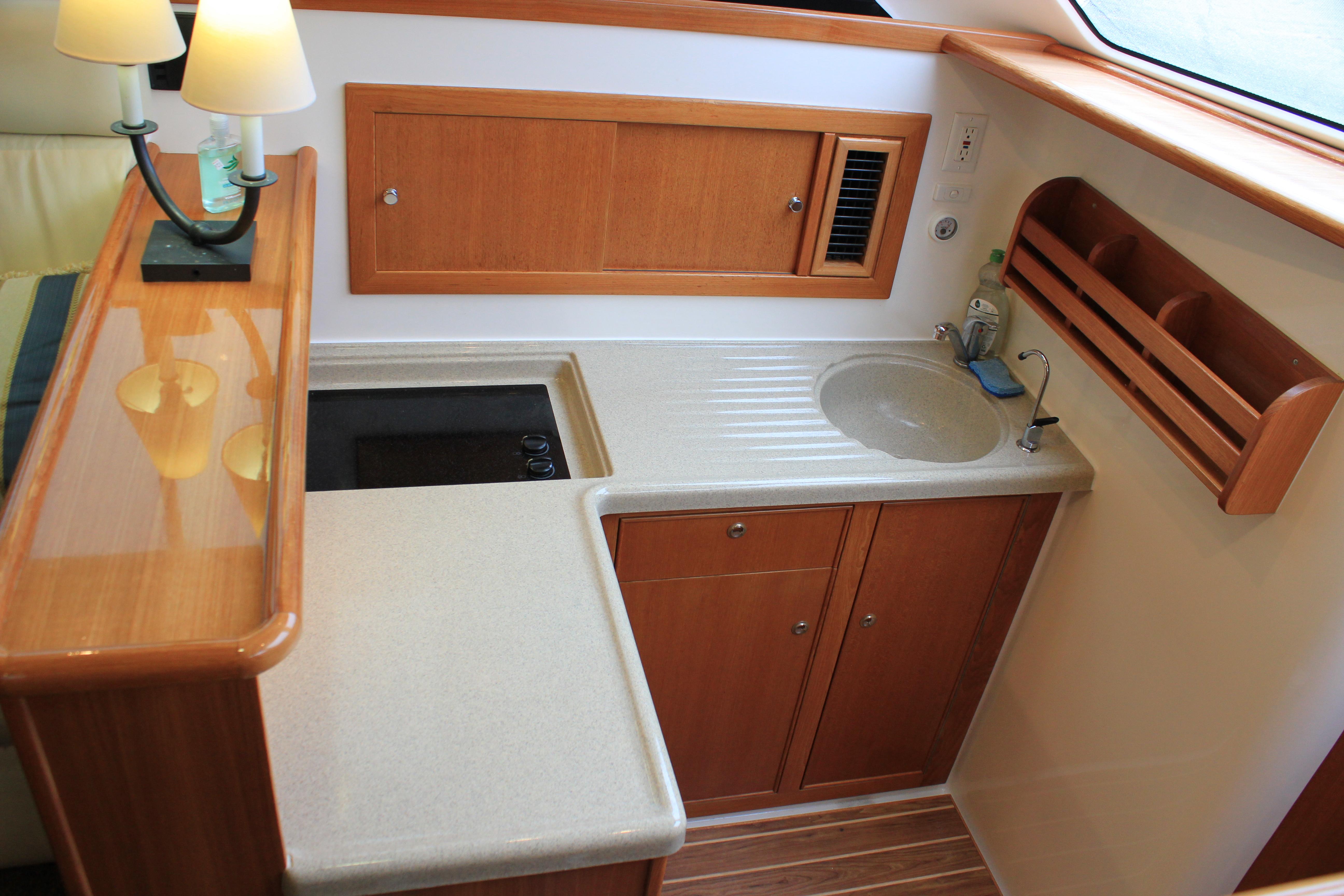 37 ft Riviera 37 Convertible Galley