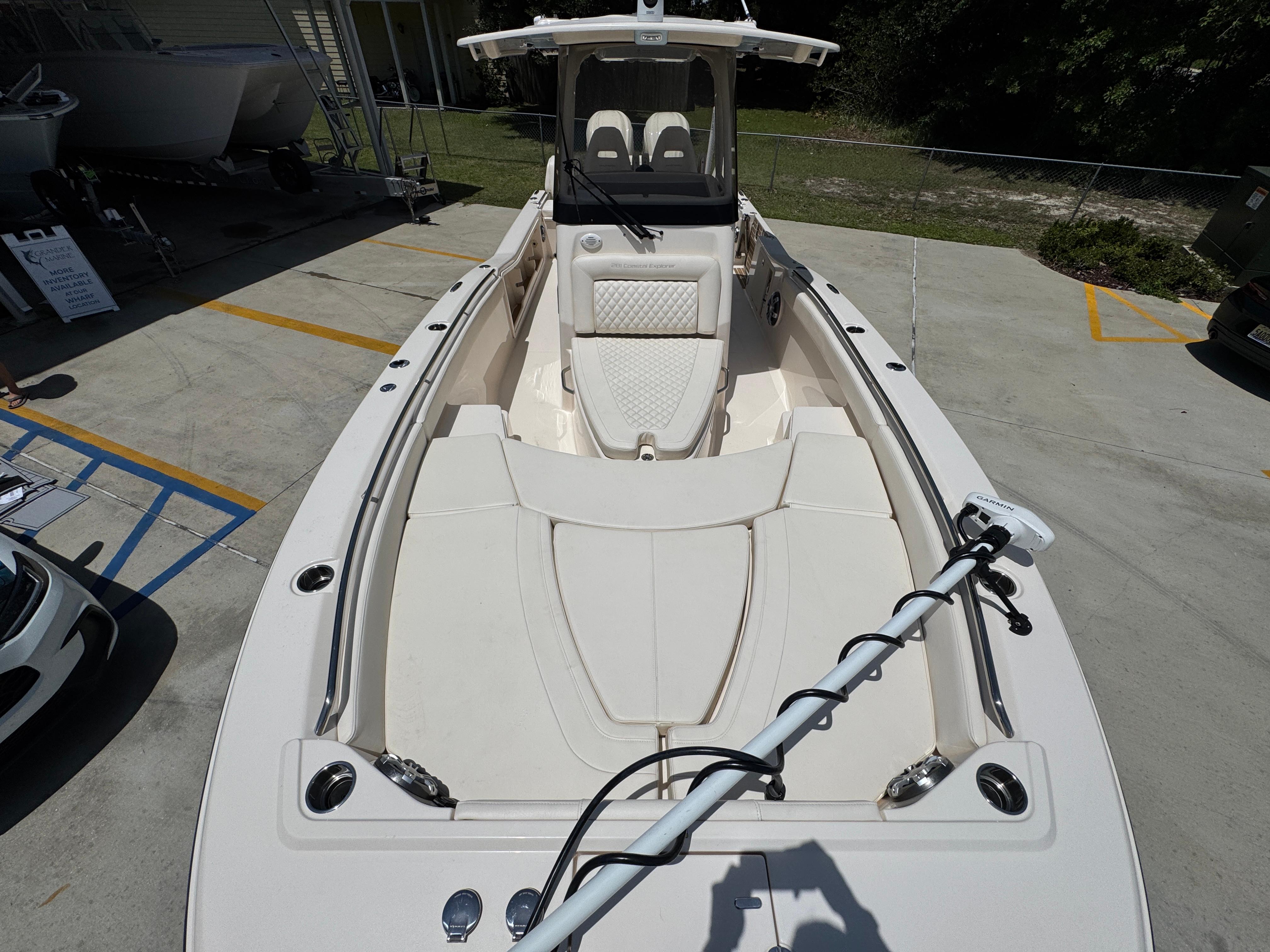 2024-grady-white-281-coastal-explorer-power-9835010-20250611064920731-1_XLARGE