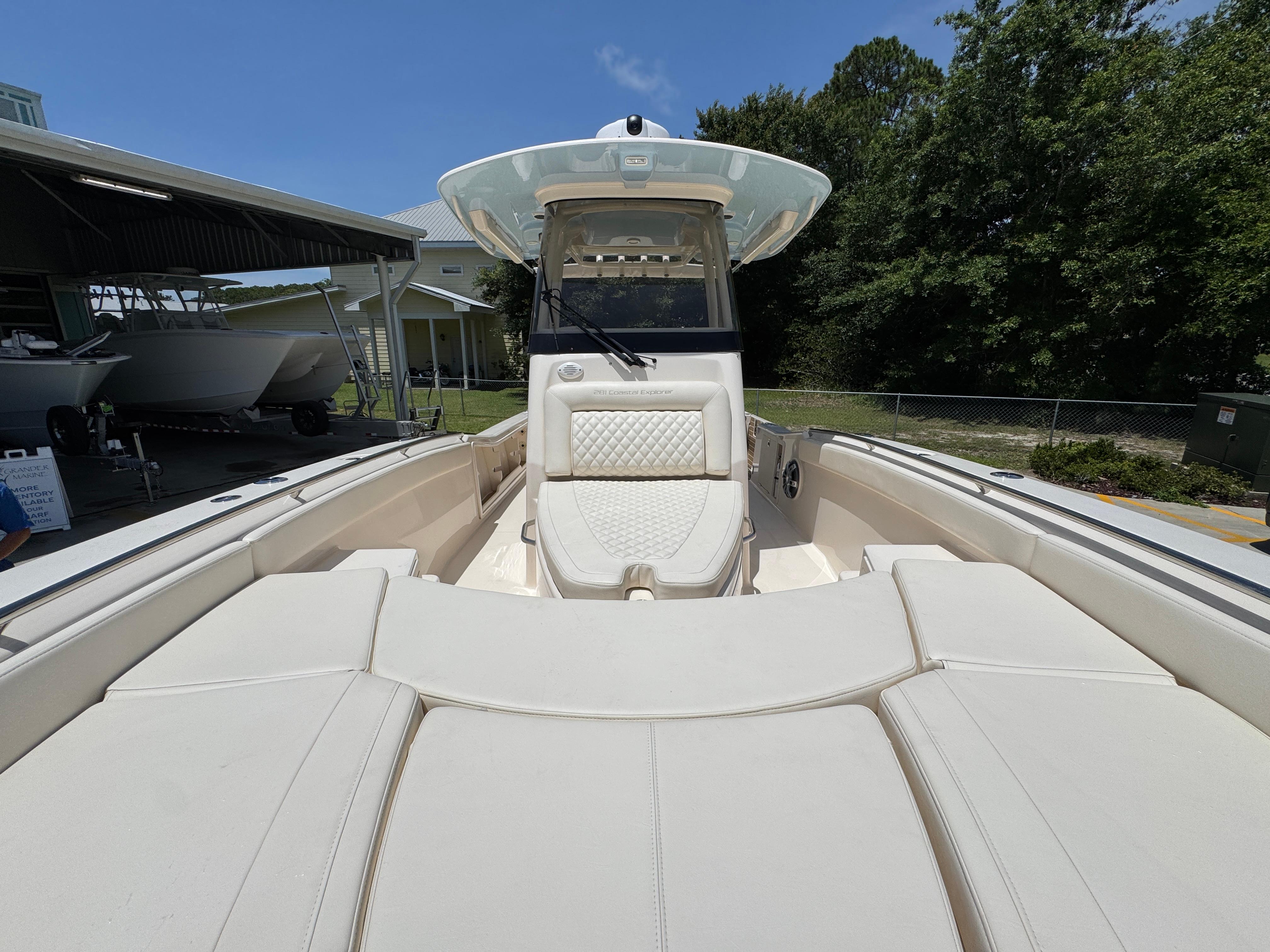 2024-grady-white-281-coastal-explorer-power-9835010-20250611064926710-1_XLARGE