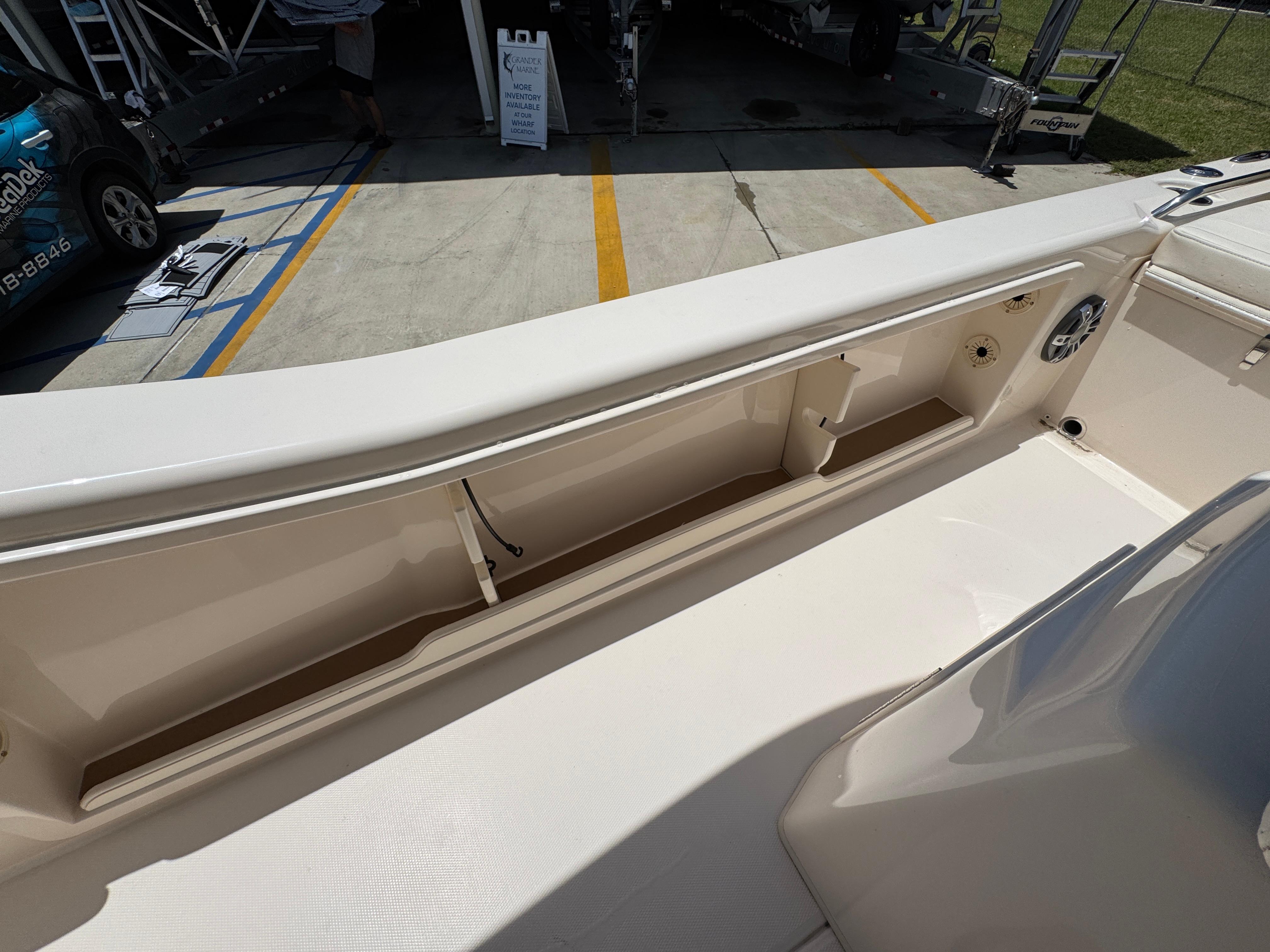 2024-grady-white-281-coastal-explorer-power-9835010-20250611065011683-1_XLARGE