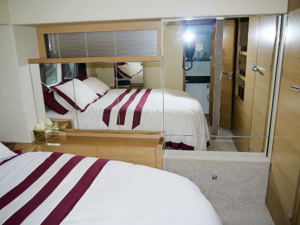 Broom 370