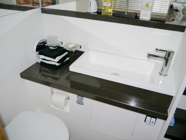 Broom 370