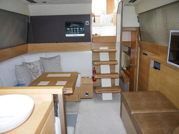 Broom 370