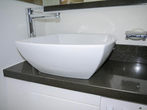 Broom 370