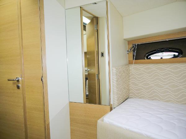 Broom 370