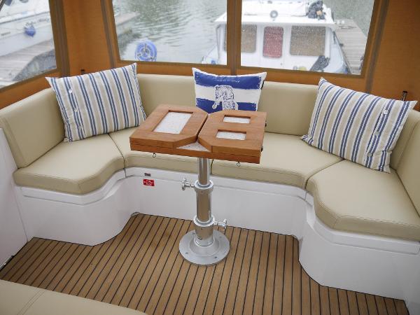 Broom 370
