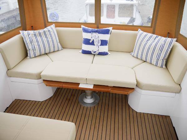 Broom 370