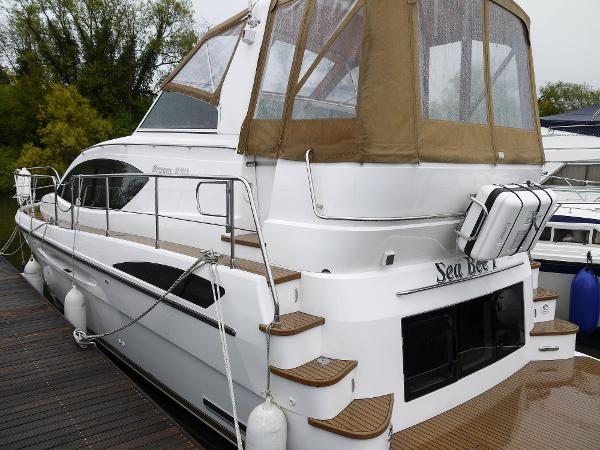 Broom 370
