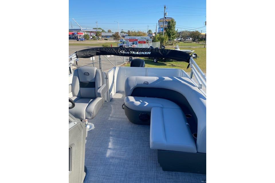 2026 Sun Tracker Party Barge 18 DLX with spacious seating and modern design.