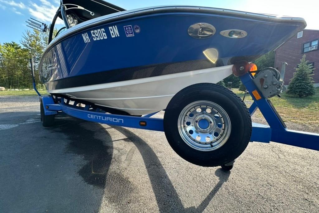 Boat image 9