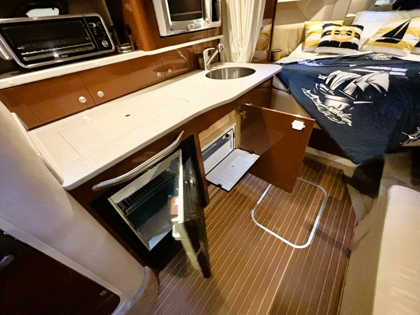2008-sea-ray-330-sundancer-power-9715018-20250404083419074-1_XLARGE