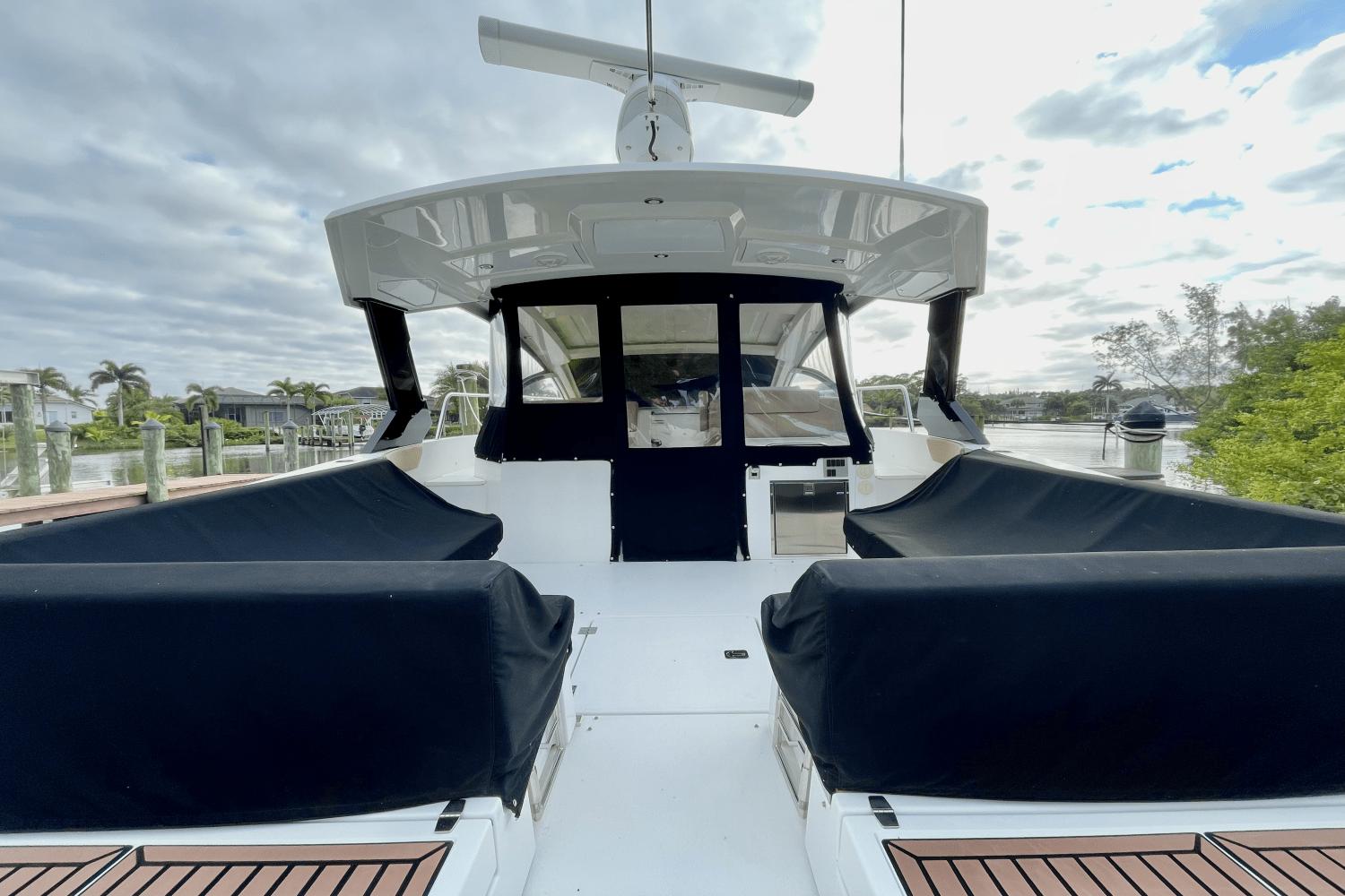 2016-cruisers-yachts-390-express-coupe---diesel-power-9465020-981049511-0-030620251428-3