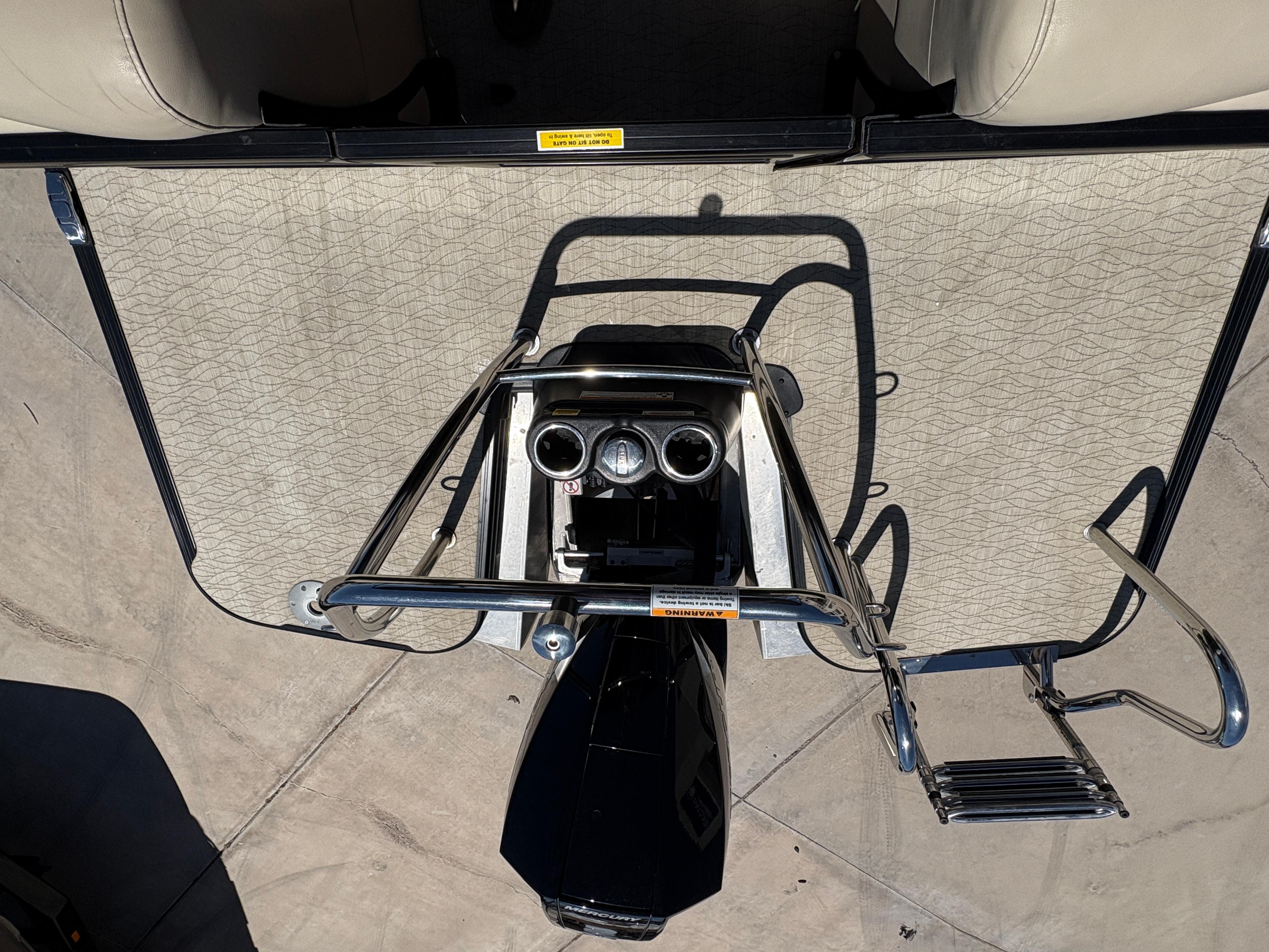 2019 Barletta E24Q #TBJC0579 inventory image at Sun Country Marine Group, Lake Havasu City, AZ 2019 Barletta E24Q #TBJC0579 inventory image at Sun Country Marine Group, Lake Havasu City, AZ