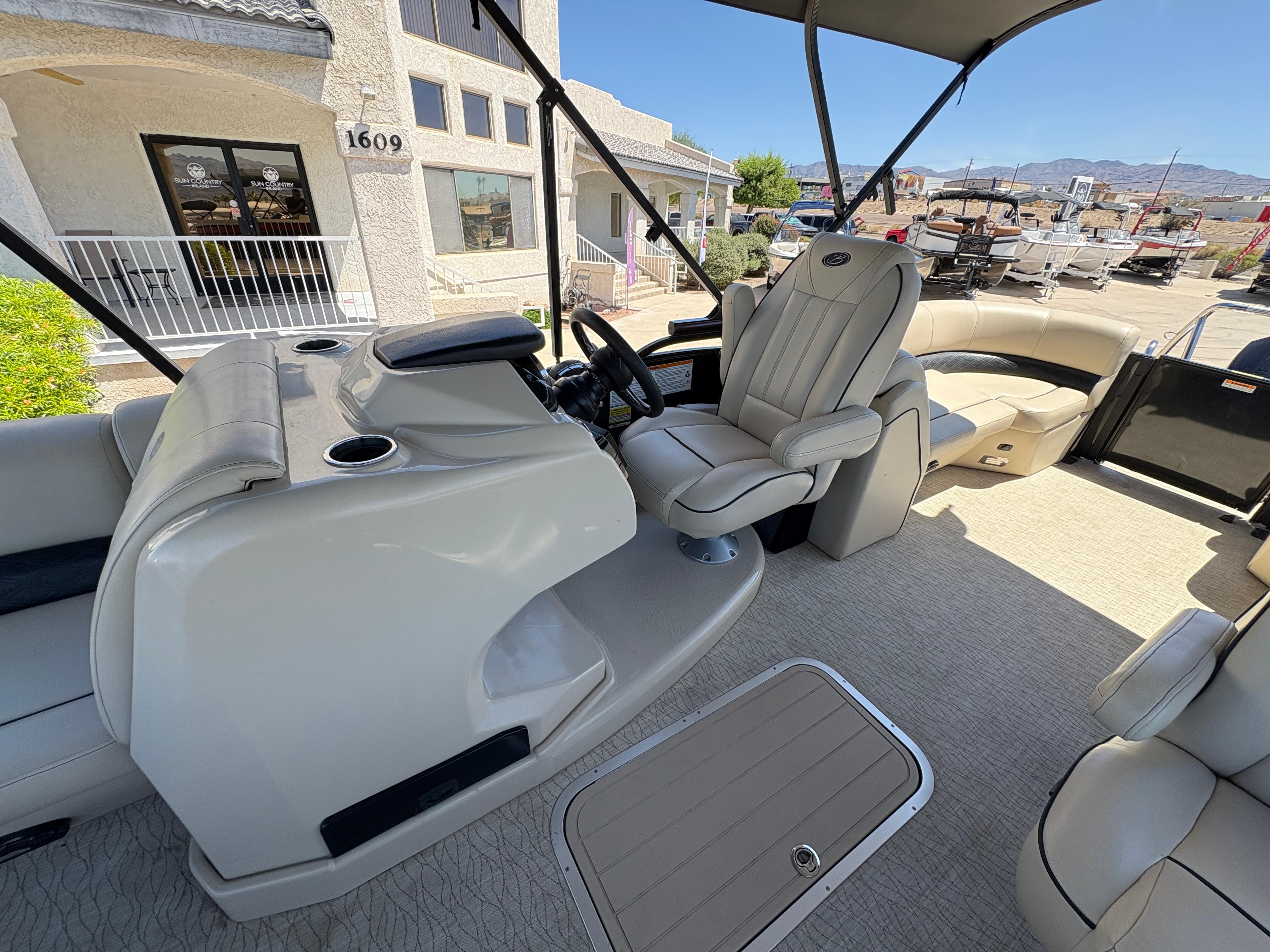 2019 Barletta E24Q #TBJC0579 inventory image at Sun Country Marine Group, Lake Havasu City, AZ 2019 Barletta E24Q #TBJC0579 inventory image at Sun Country Marine Group, Lake Havasu City, AZ