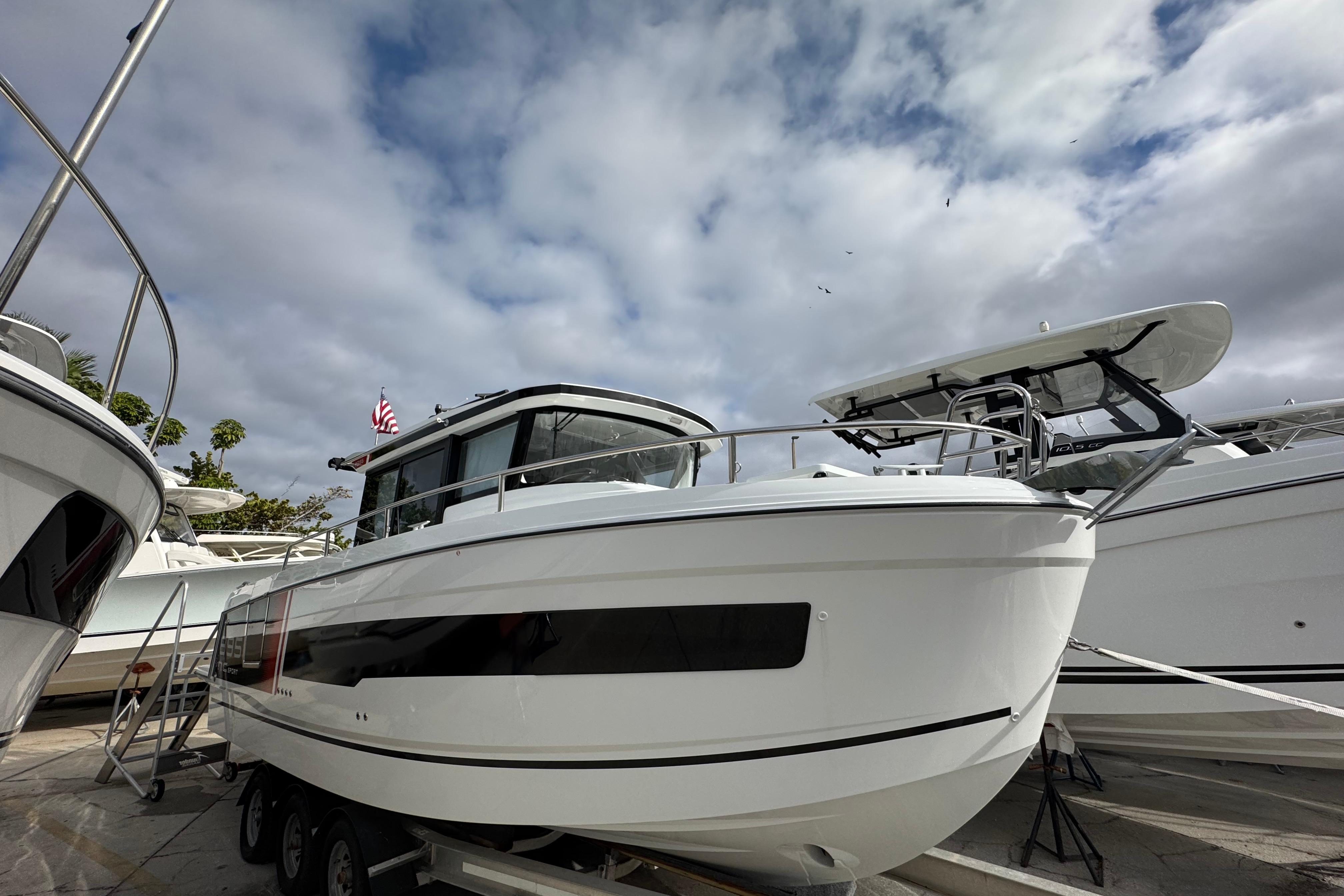 2026 Jeanneau NC 895 Sport Series 2