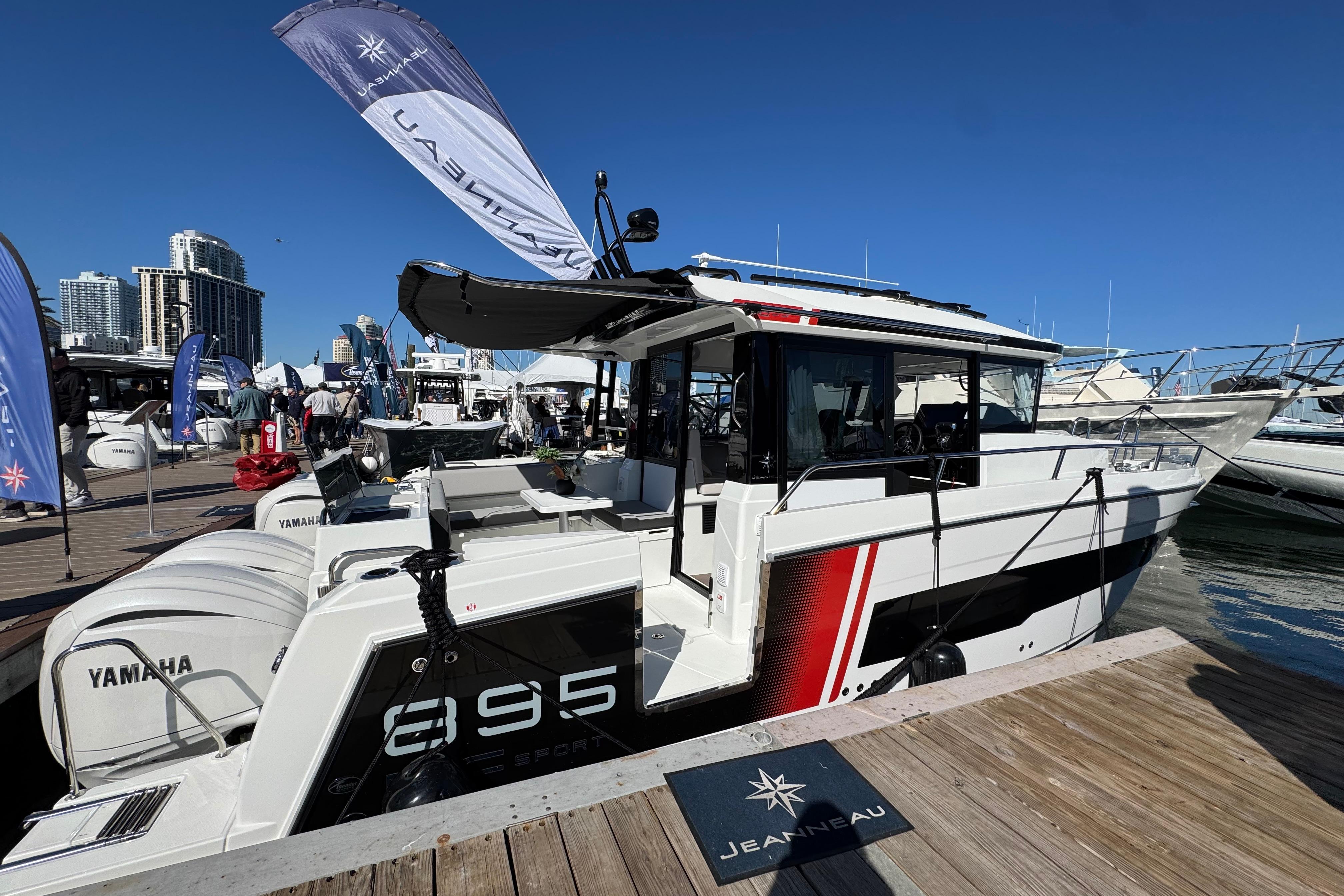 2026 Jeanneau NC 895 Sport Series 2