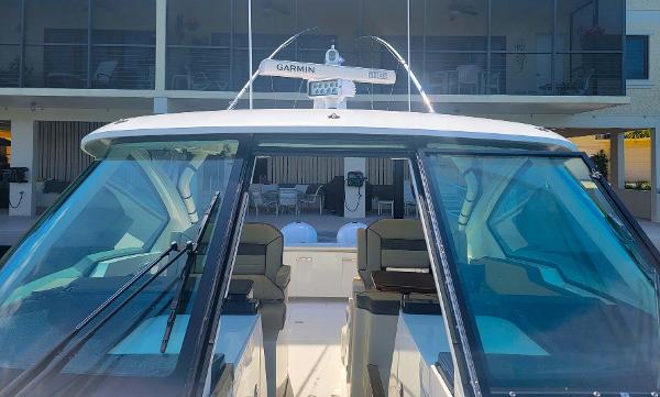 32' Pursuit, Listing Number 100915626, - Photo No. 52