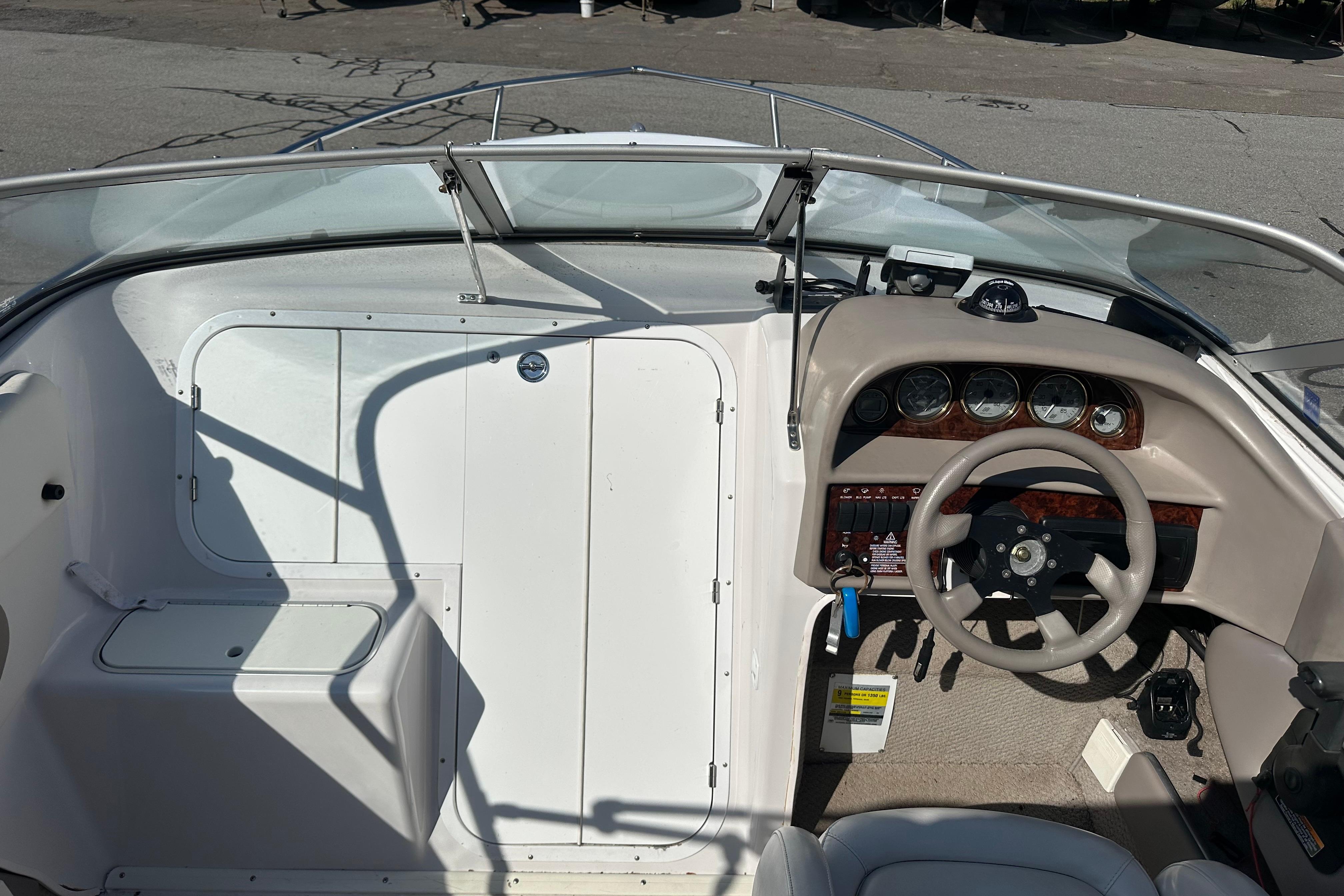 2002 Four Winns 205 Sundowner-9