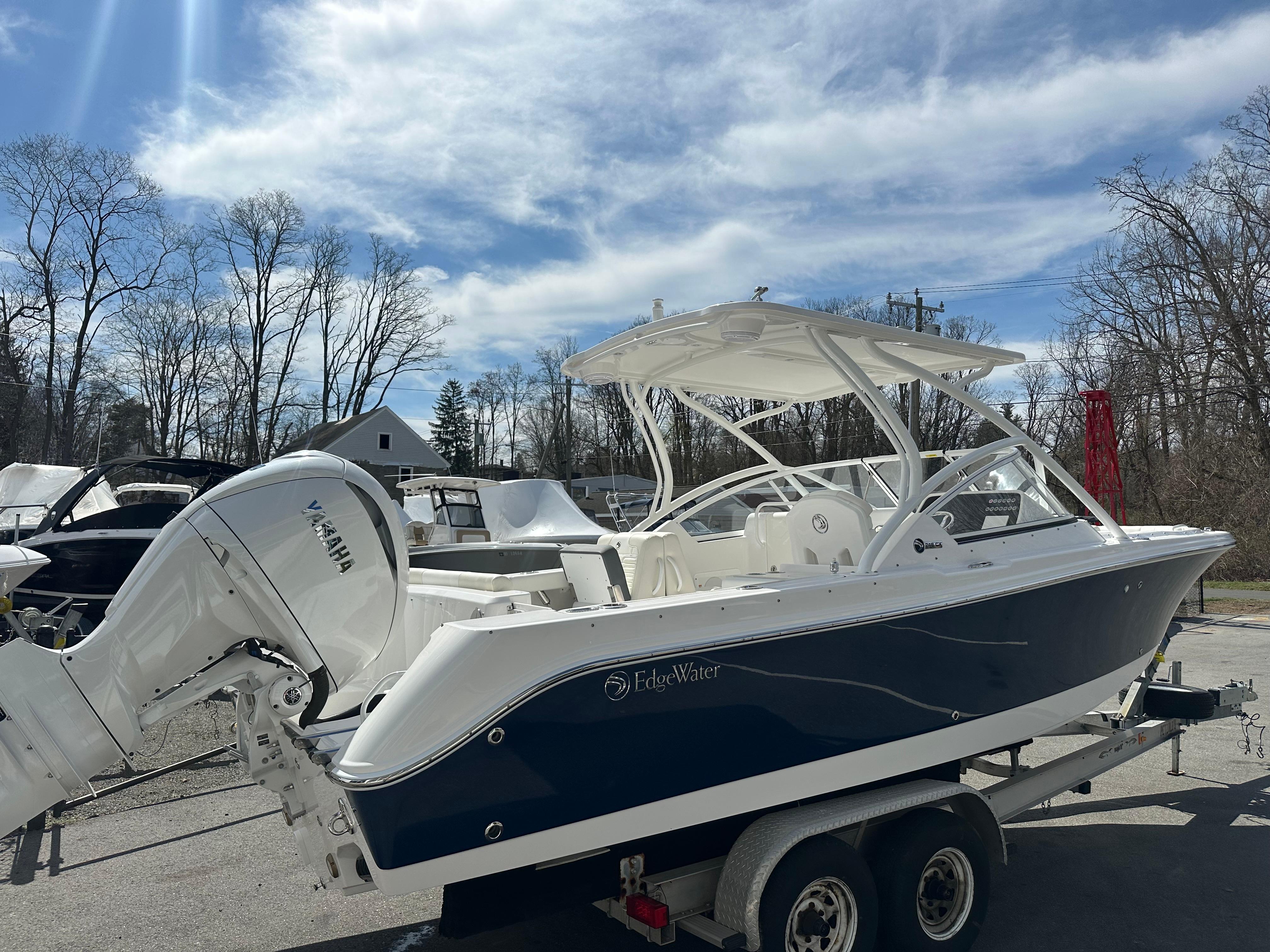 2026 Edgewater 248CX Crossover-3