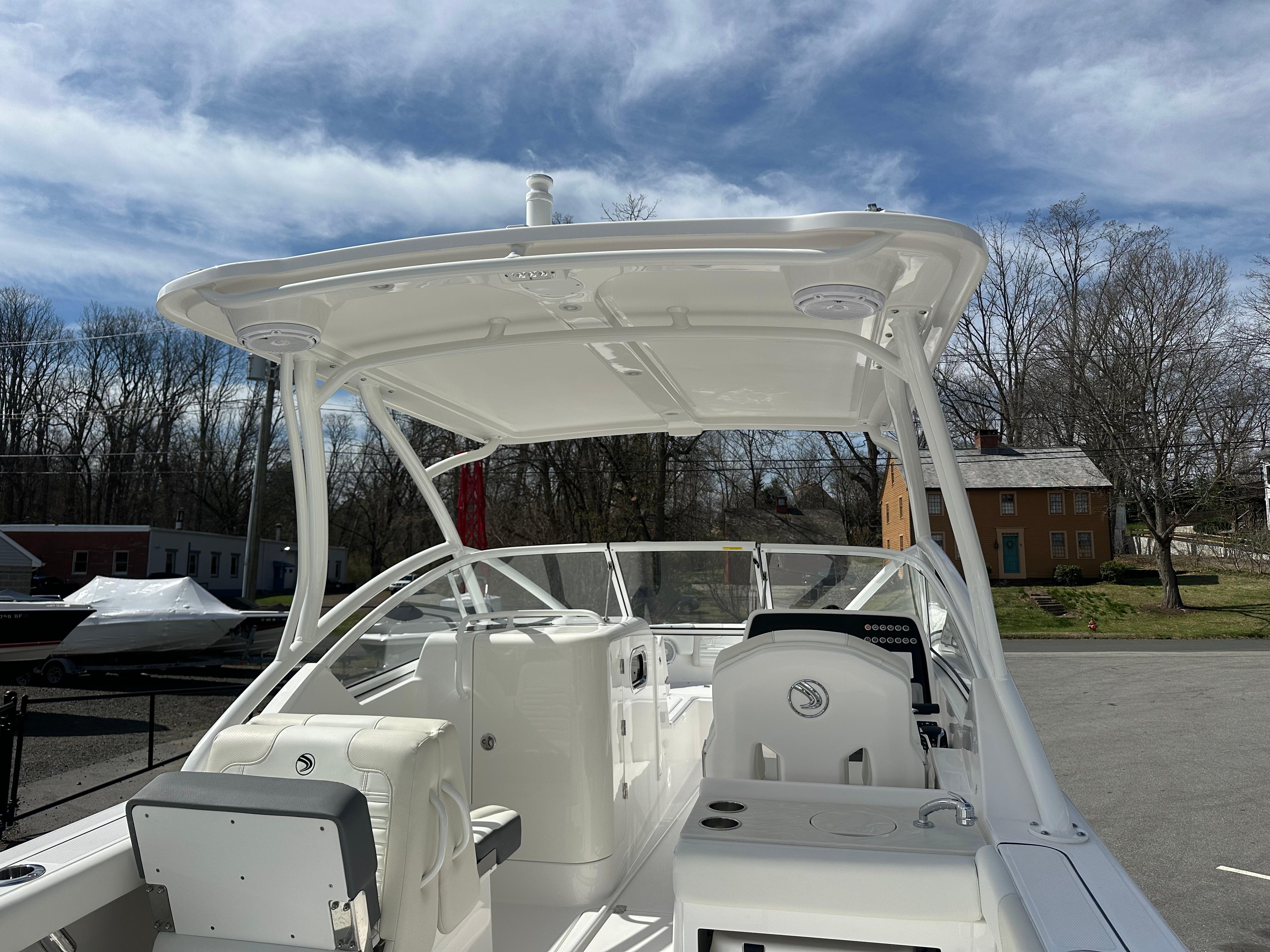 2026 Edgewater 248CX Crossover-9