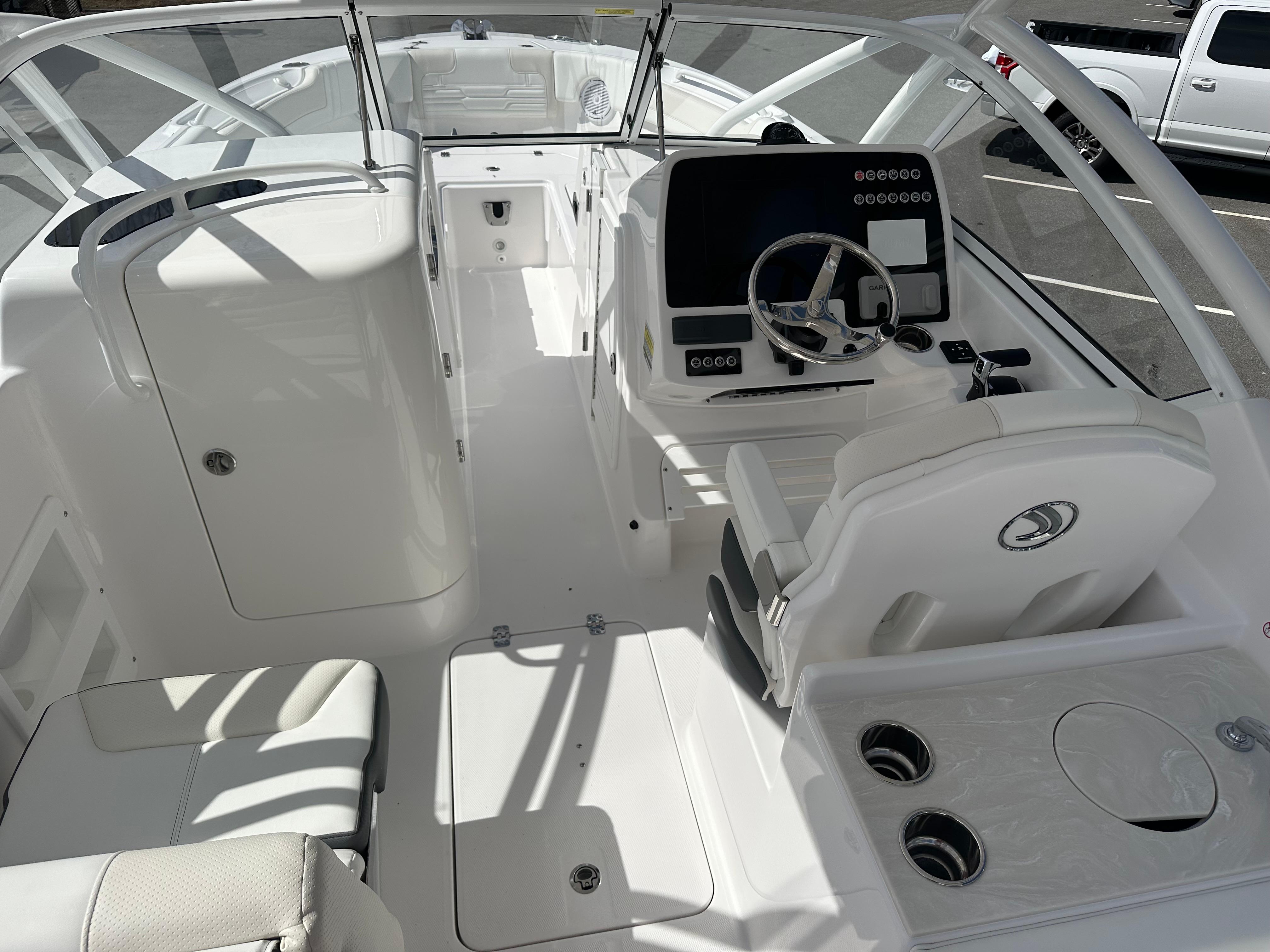 2026 Edgewater 248CX Crossover-18