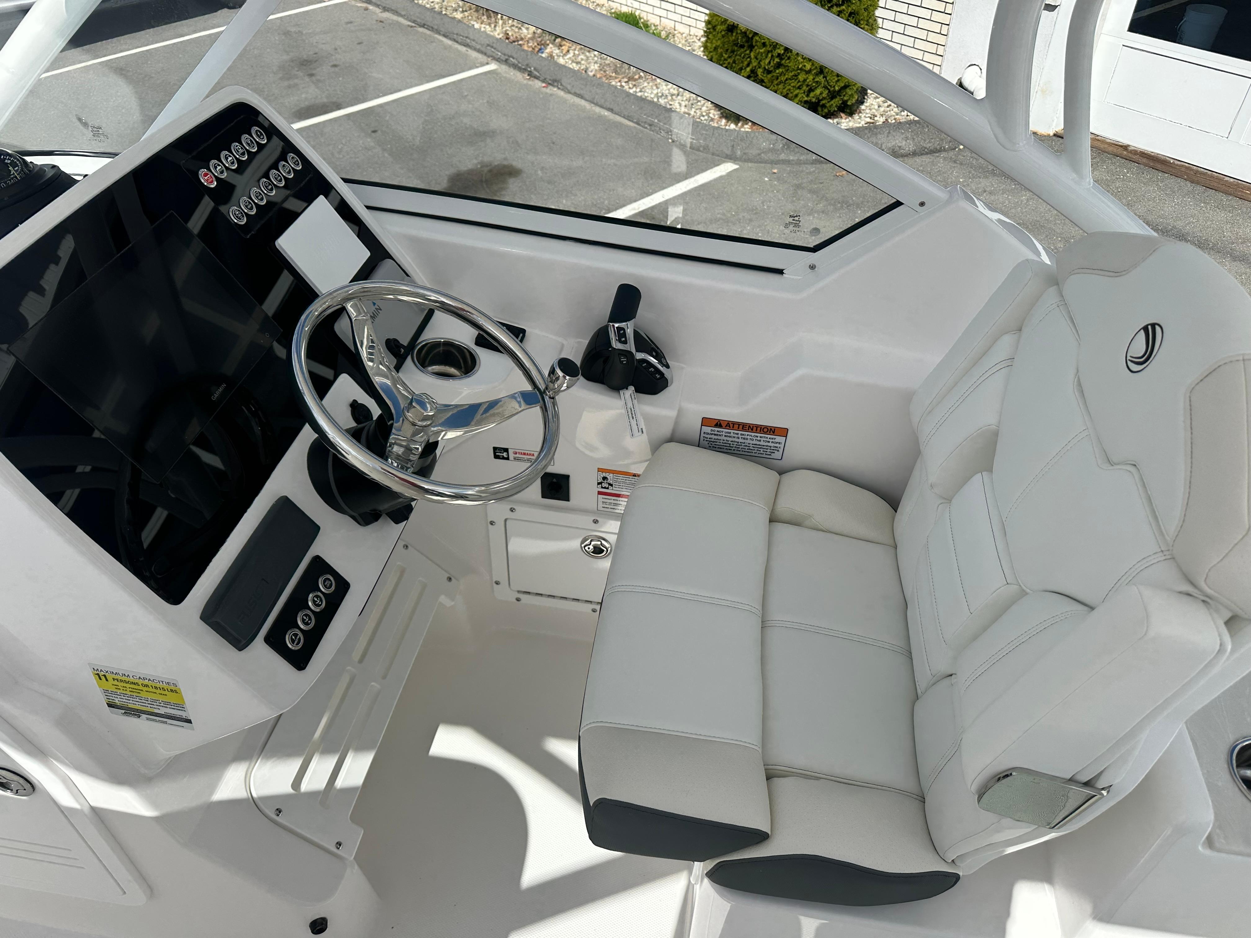 2026 Edgewater 248CX Crossover-24