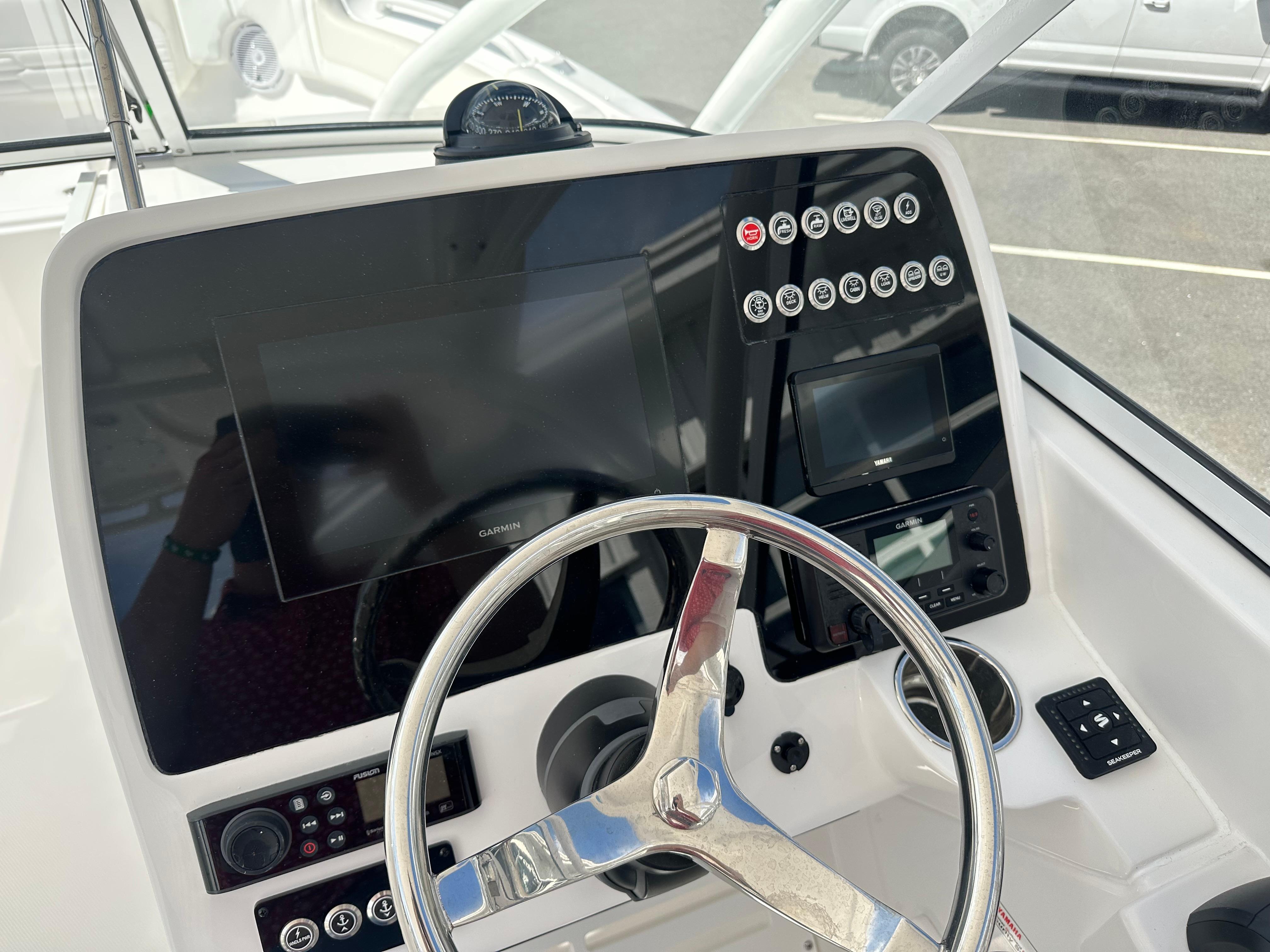 2026 Edgewater 248CX Crossover-26