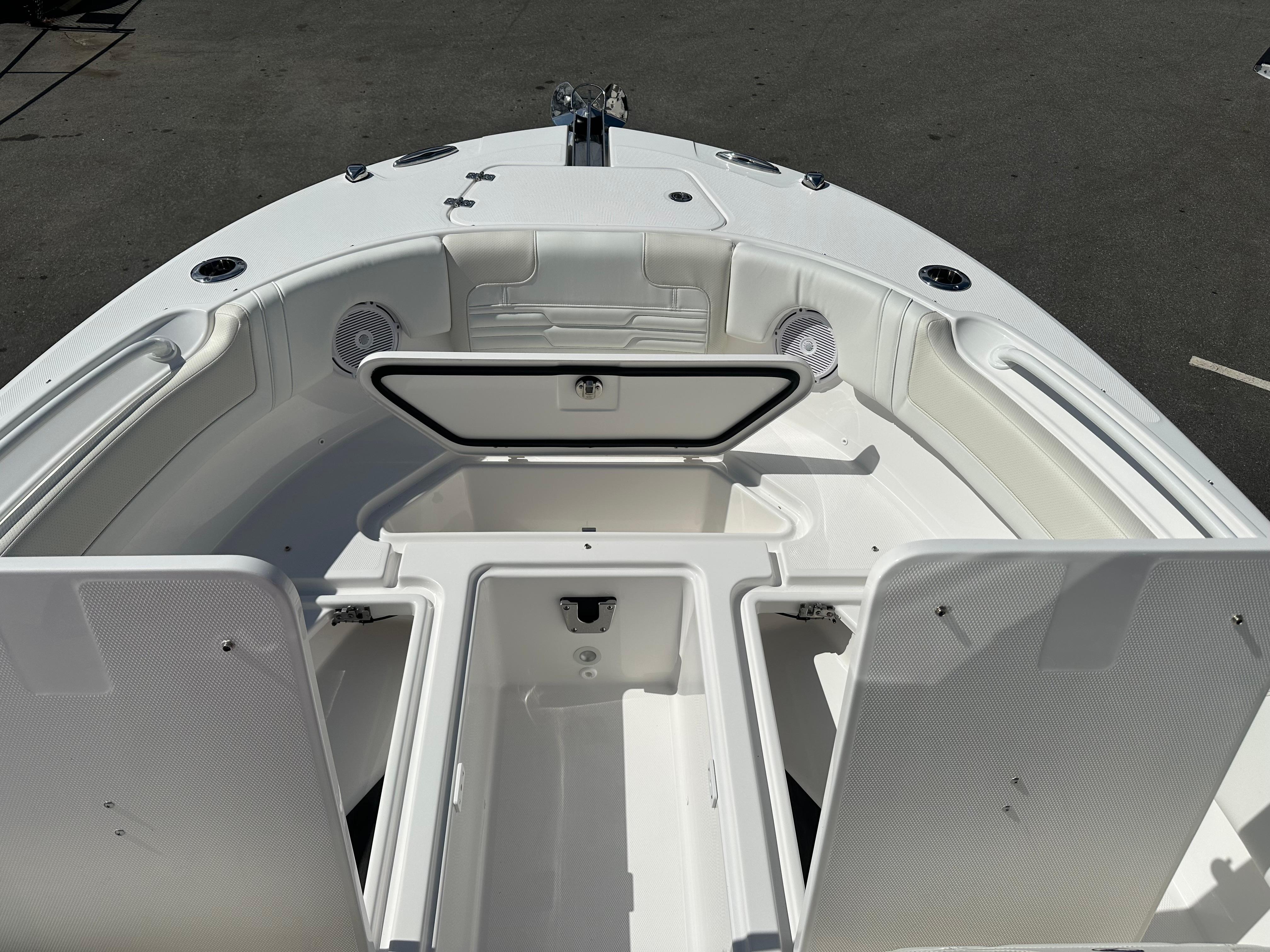 2026 Edgewater 248CX Crossover-29