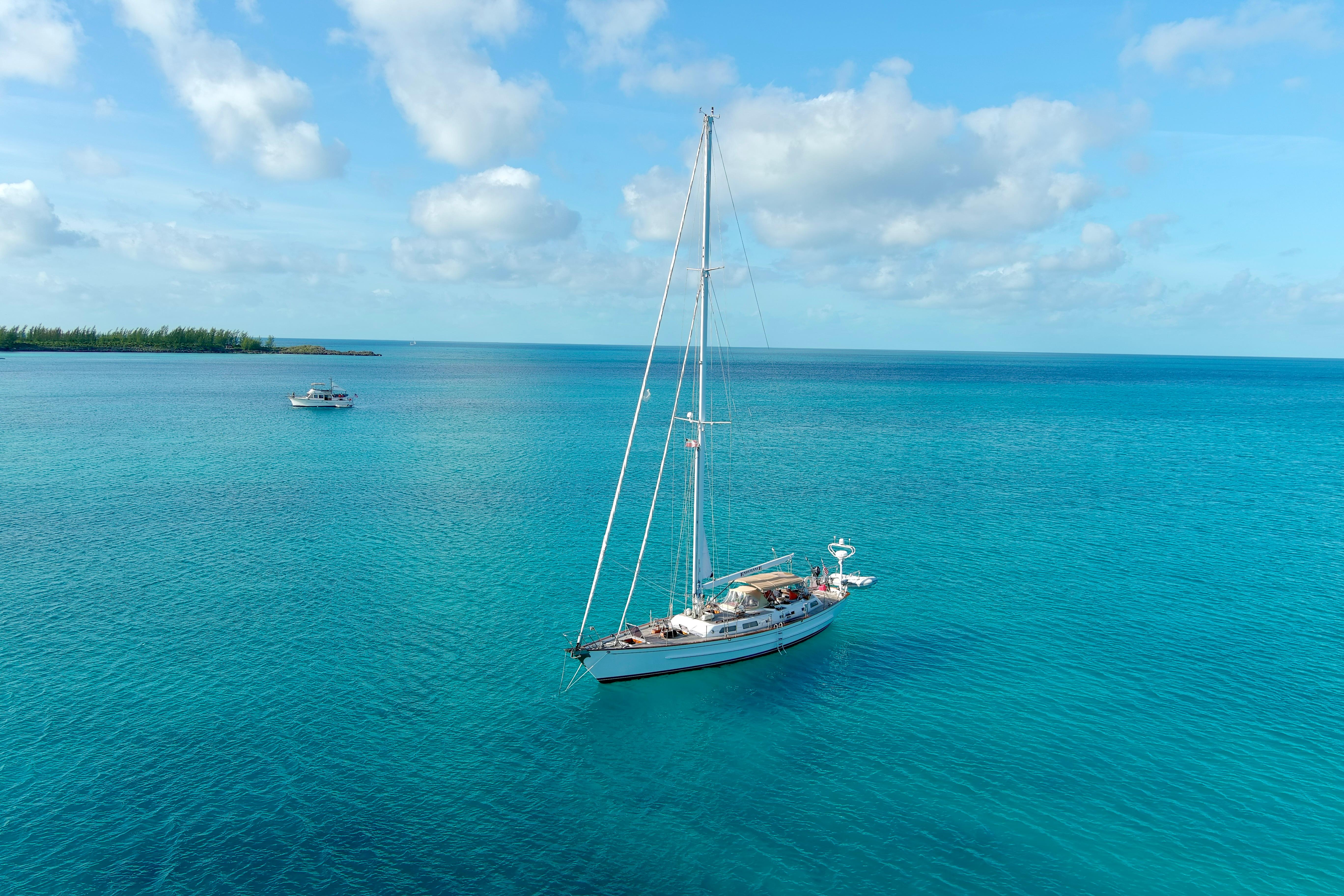 Endurance Yacht Photos Pics Profile Bahamas