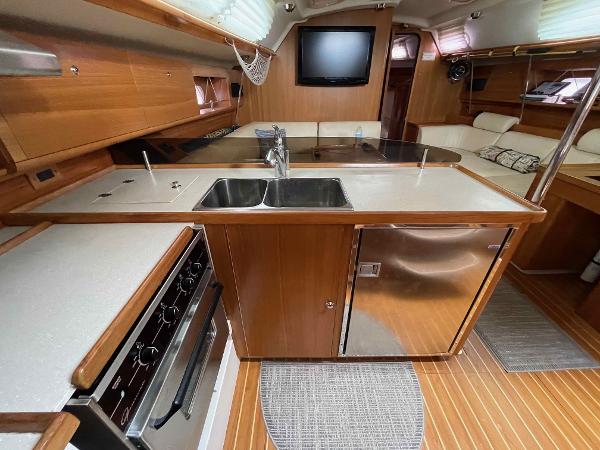 44' Catalina, Listing Number 100876606, Image No. 15