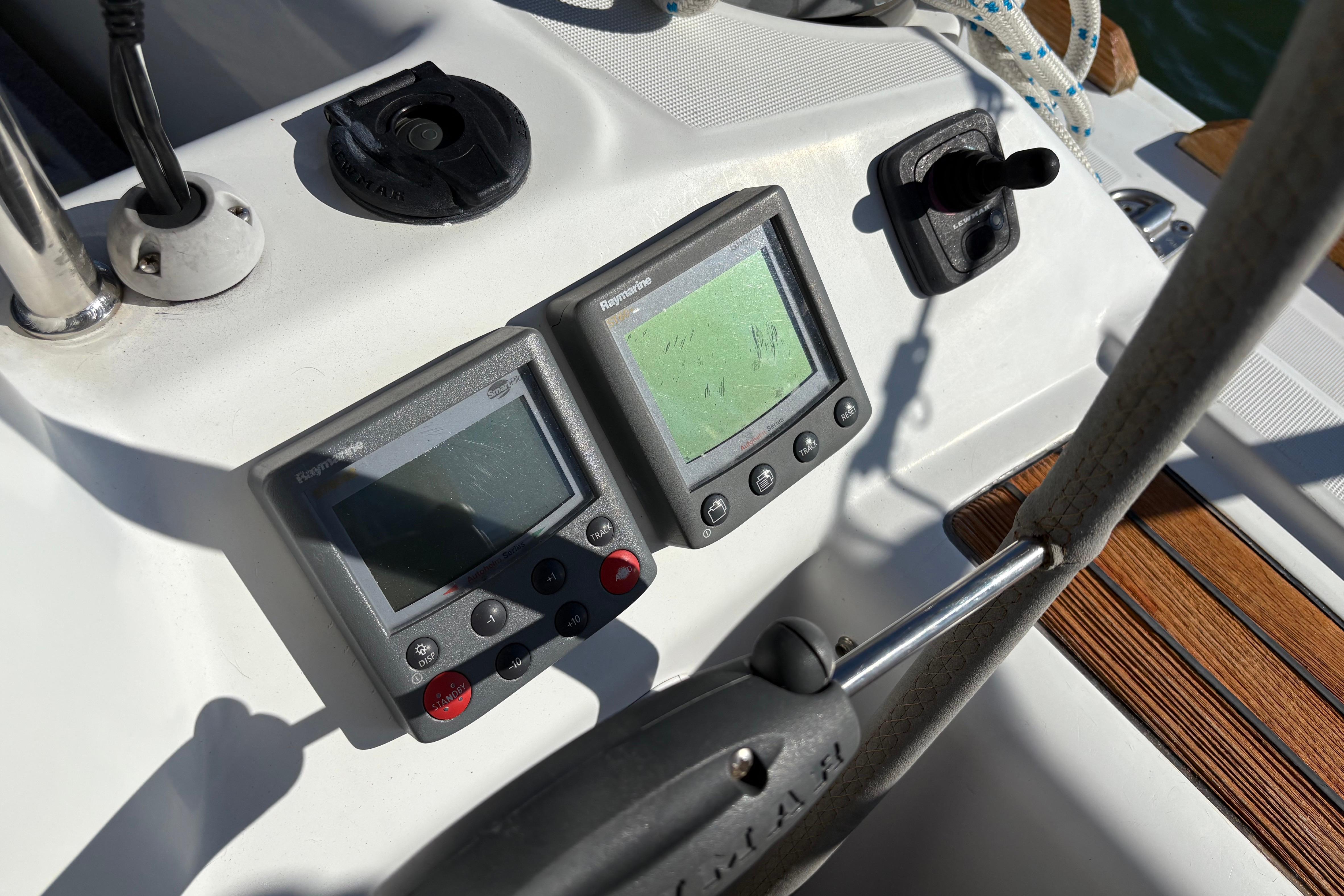 Yacht Photos Pics