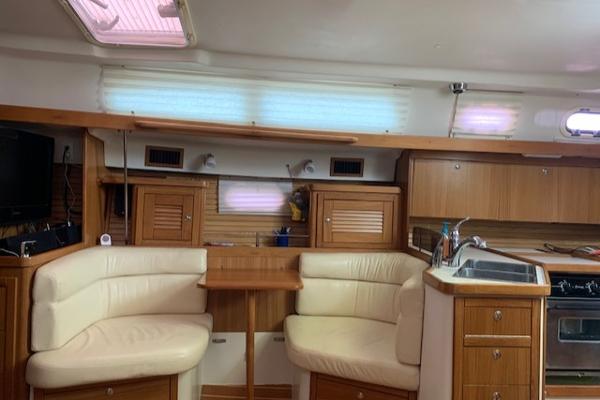 37' Catalina, Listing Number 100859690, Image No. 10