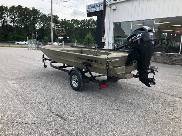 2022 Tracker Boats boat for sale, model of the boat is 1654 T Sportsman & Image # 7 of 25