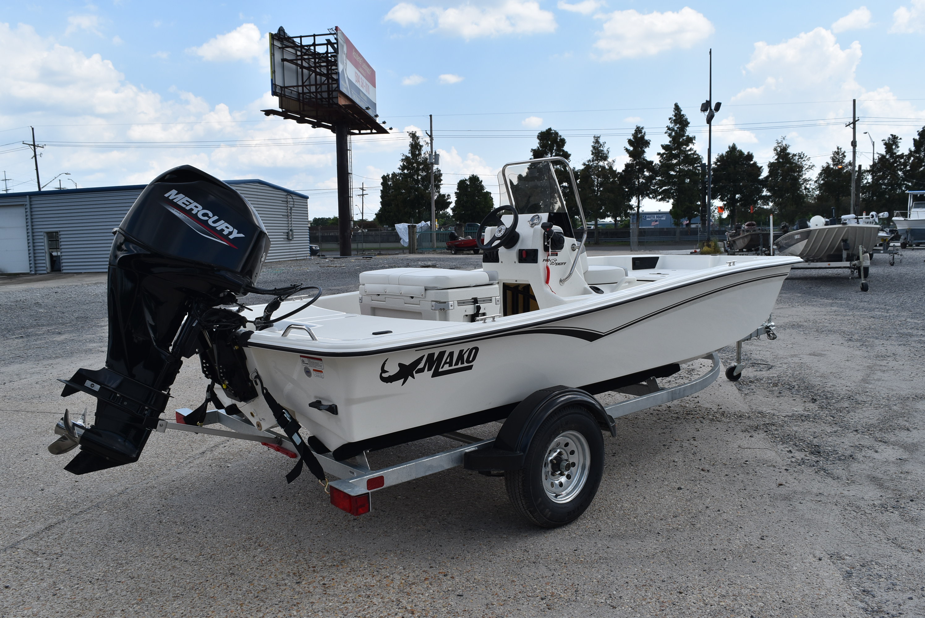 2021 Mako boat for sale, model of the boat is PRO SKIFF 15 & Image # 2 of 2