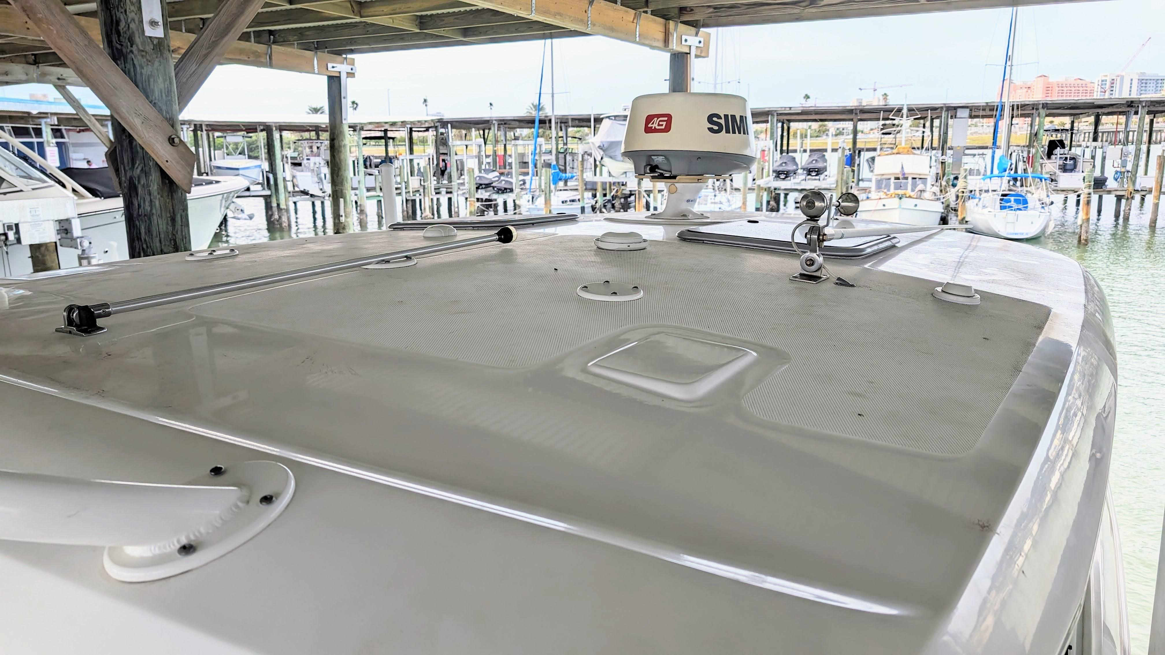 Boston Whaler 320 Vantage Twin 350 Merc Joystick