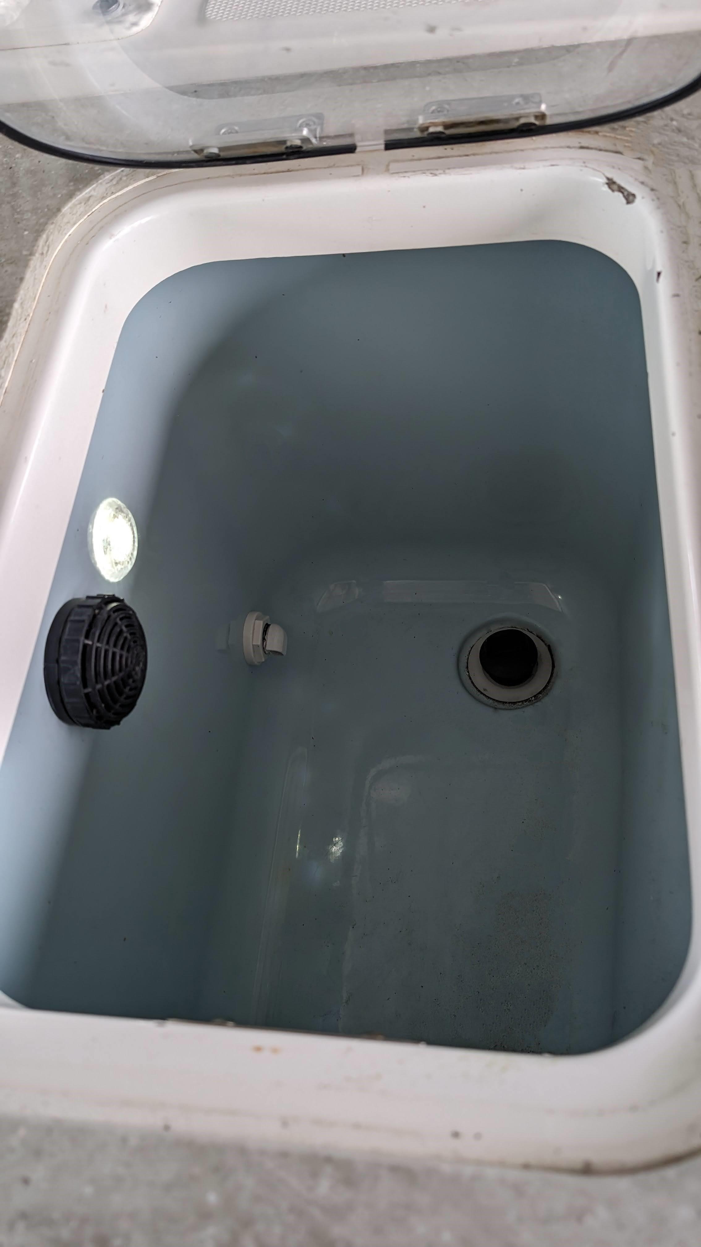 Boston Whaler 320 Vantage Twin 350 Merc Joystick