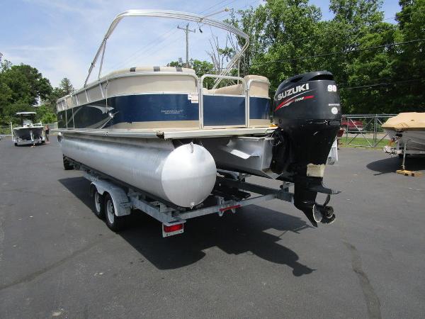 2012 SunChaser boat for sale, model of the boat is Classic Cruise 8524 Lounger & Image # 4 of 20