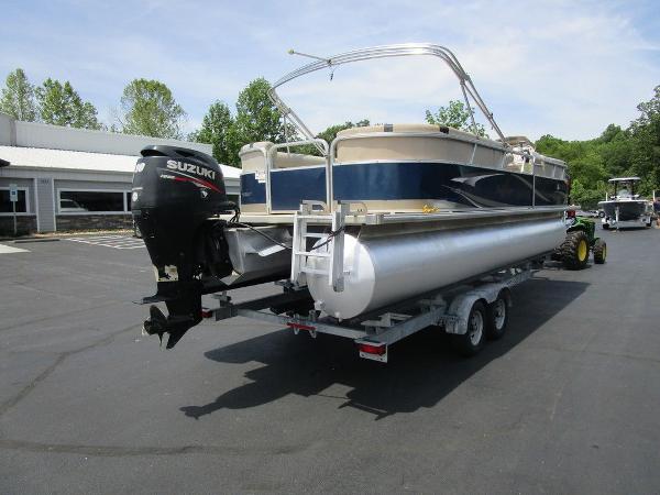 2012 SunChaser boat for sale, model of the boat is Classic Cruise 8524 Lounger & Image # 5 of 20