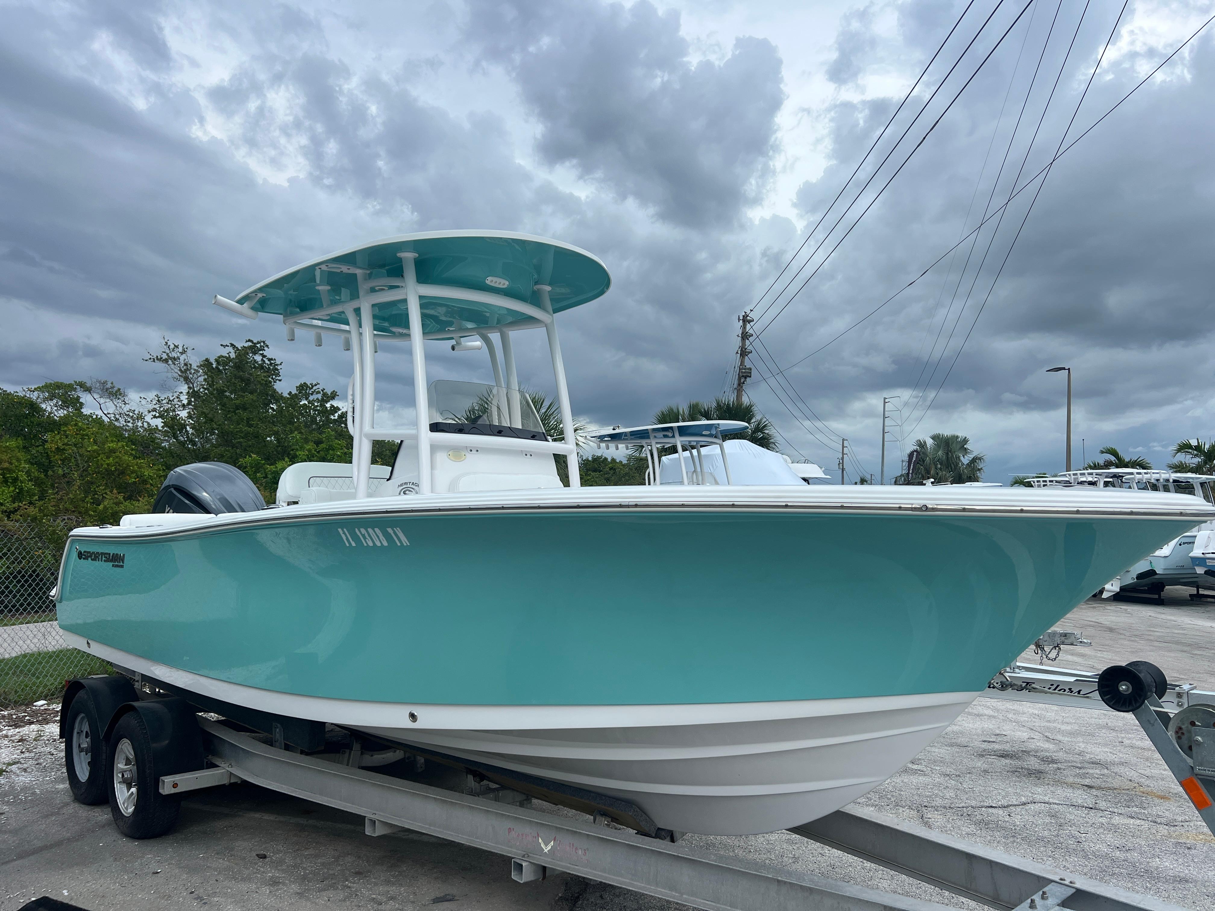2023 Sportsman Heritage 231 Center Console-3
