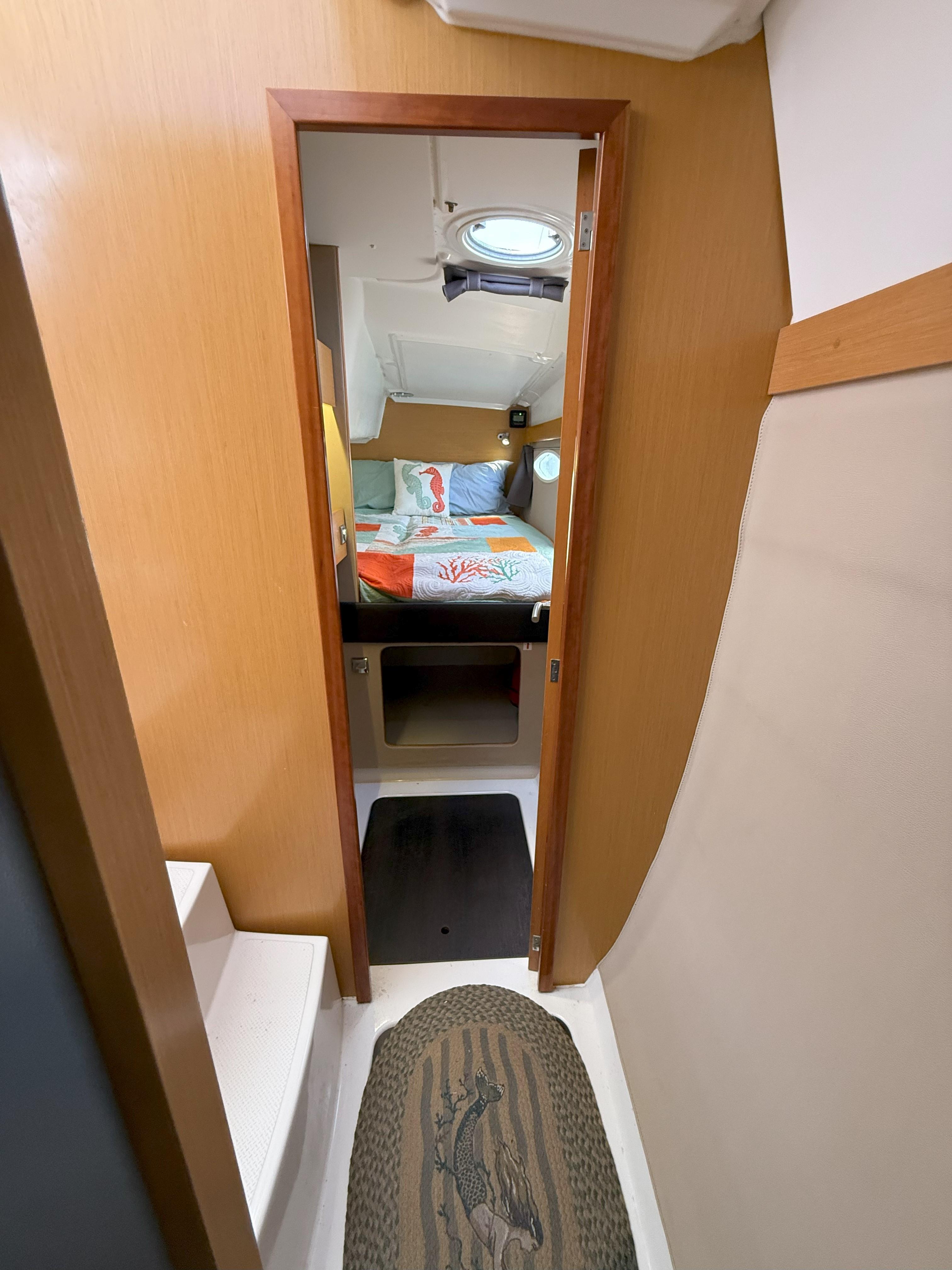Fountaine Pajot-Mahe 36 Evolution  Owners Version 2014-Brake Aweigh SC-US-9725074 | Thumbnail