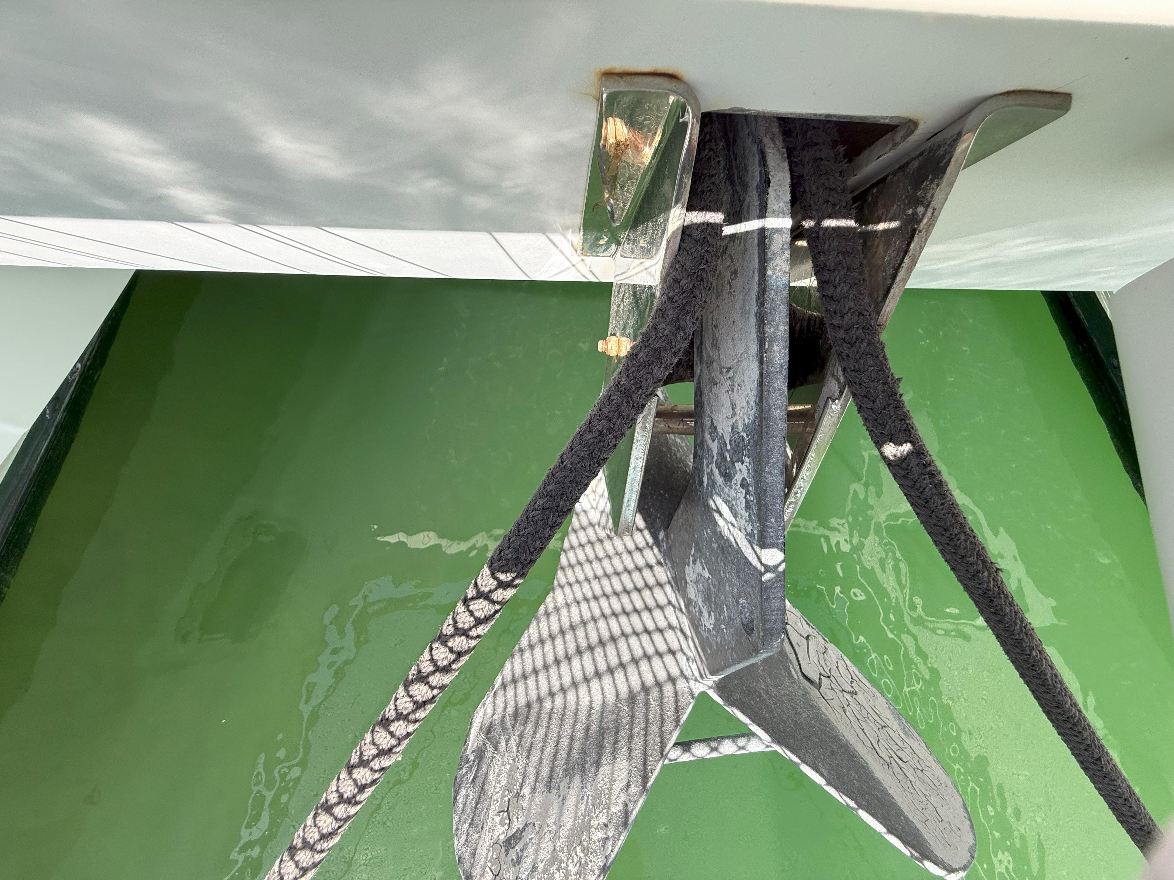 Fountaine Pajot-Mahe 36 Evolution  Owners Version 2014-Brake Aweigh SC-US-9725074 | Thumbnail