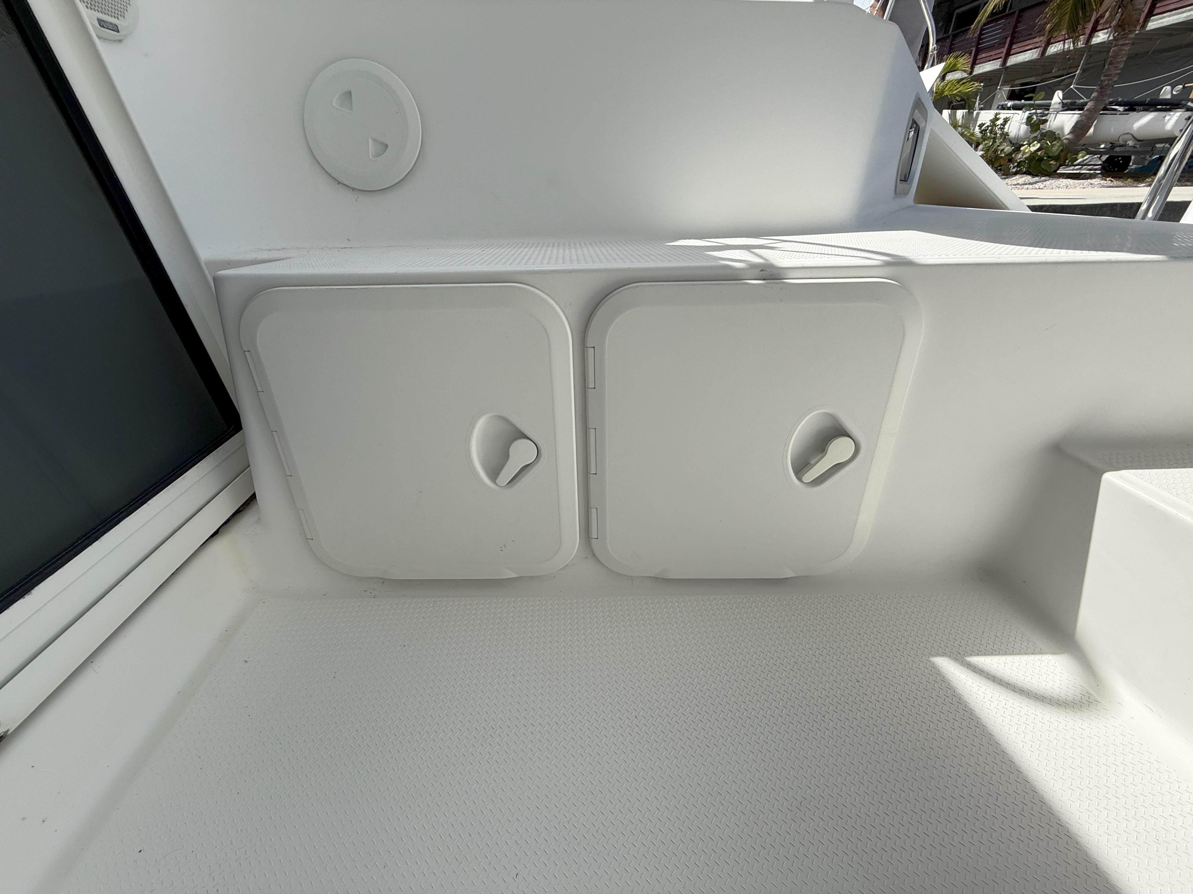 Fountaine Pajot-Mahe 36 Evolution  Owners Version 2014-Brake Aweigh SC-US-9725074 | Thumbnail