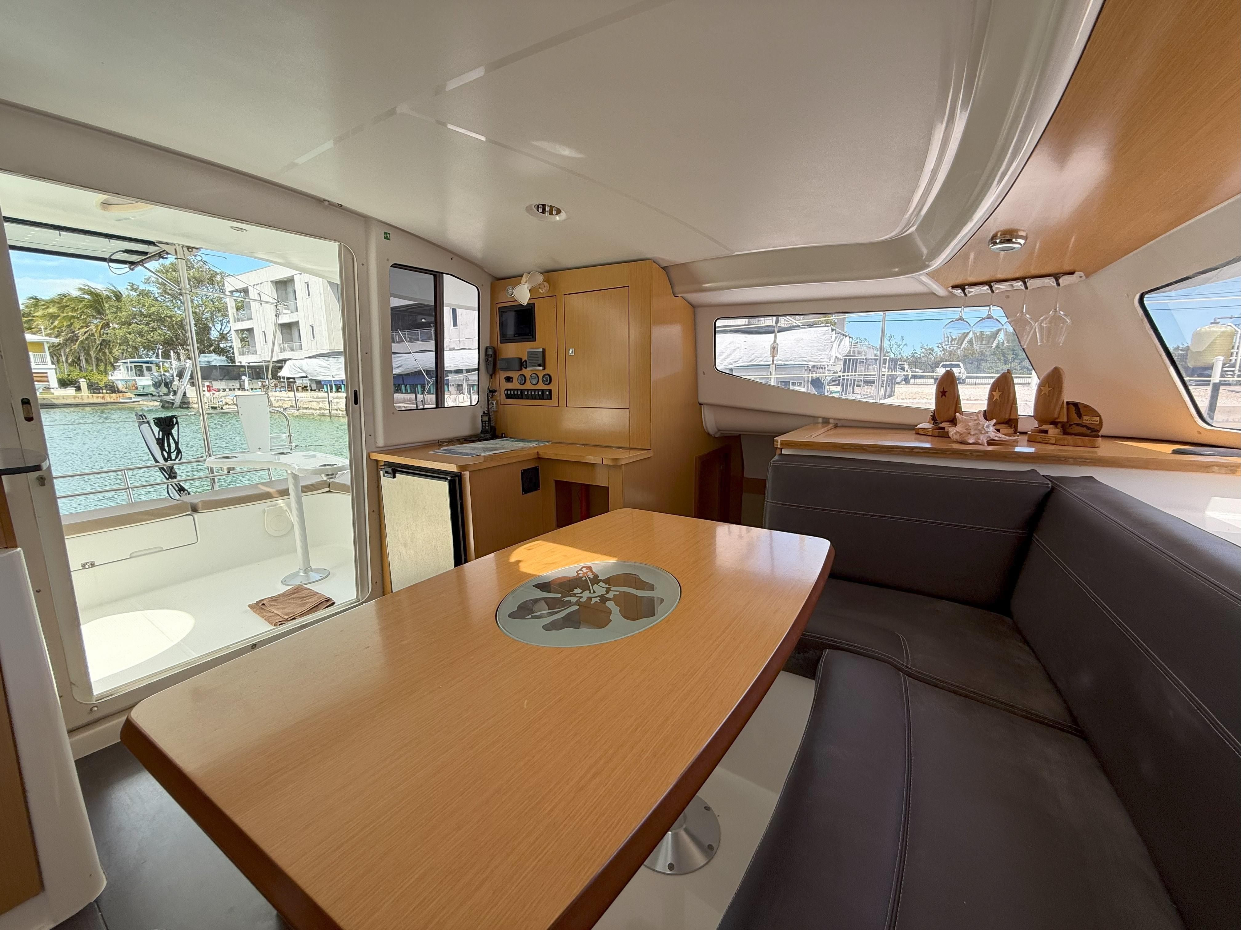 Fountaine Pajot-Mahe 36 Evolution  Owners Version 2014-Brake Aweigh SC-US-9725074 | Thumbnail