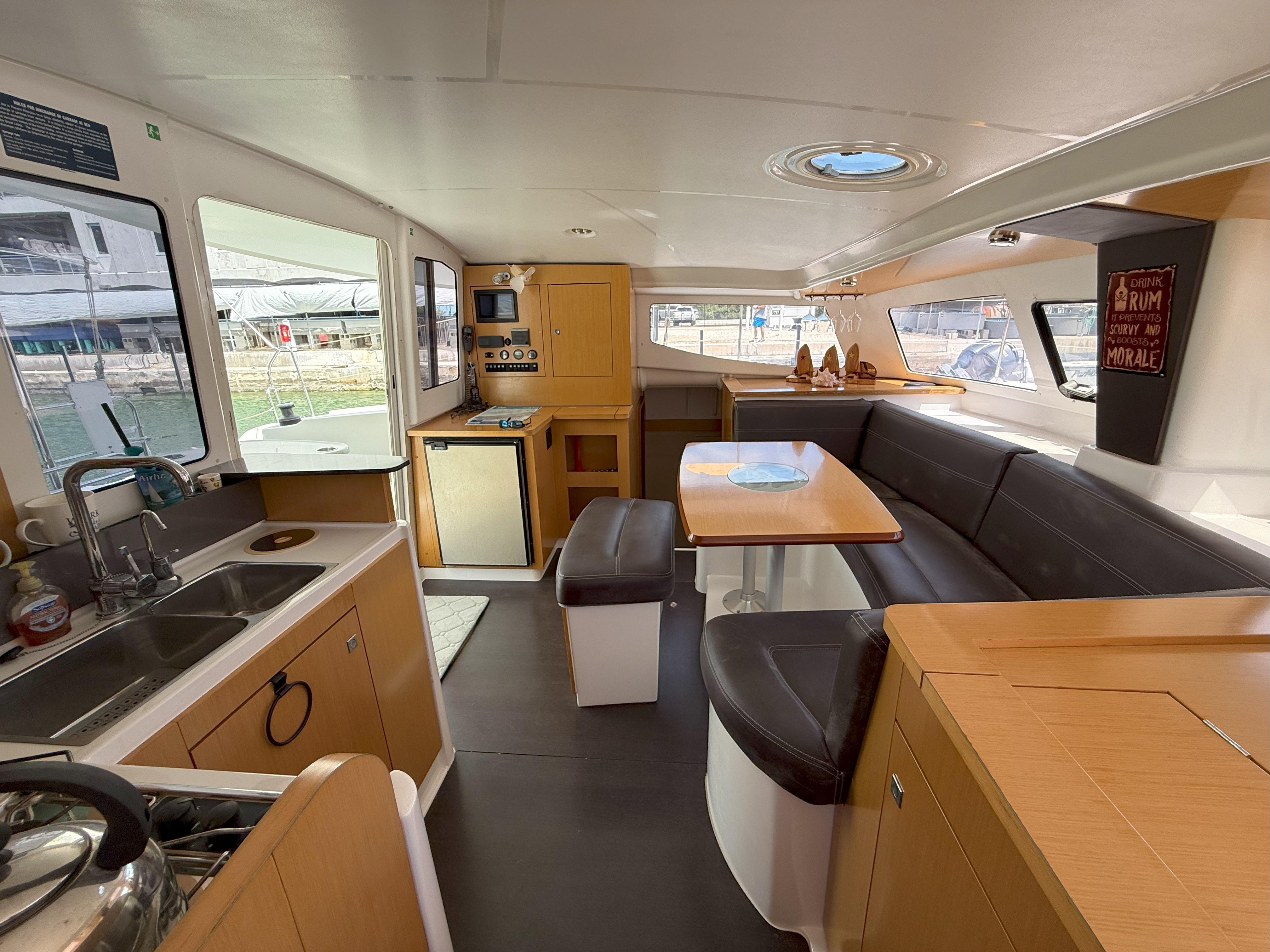 Fountaine Pajot-Mahe 36 Evolution  Owners Version 2014-Brake Aweigh SC-US-9725074 | Thumbnail