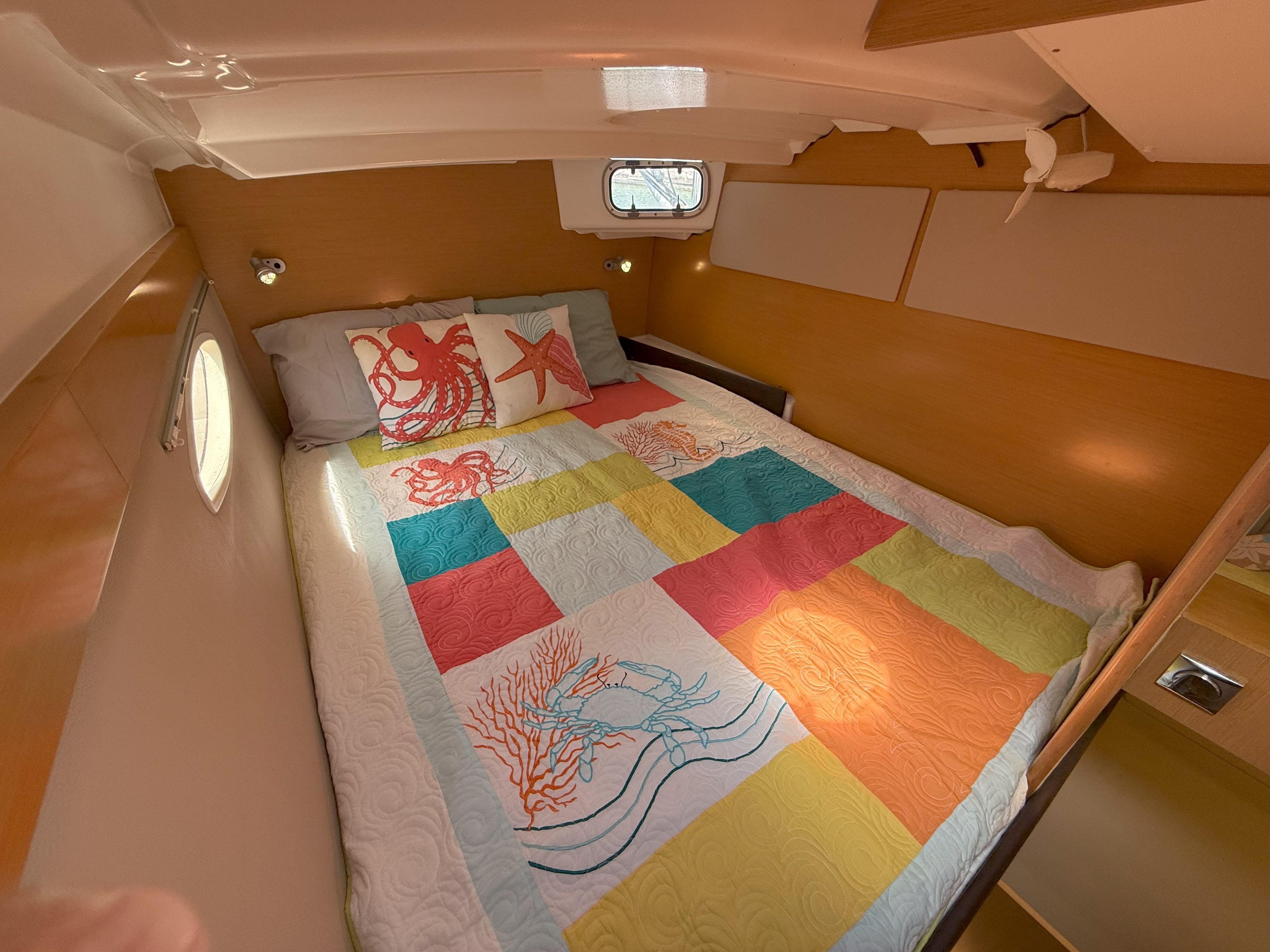 Fountaine Pajot-Mahe 36 Evolution  Owners Version 2014-Brake Aweigh SC-US-9725074 | Thumbnail
