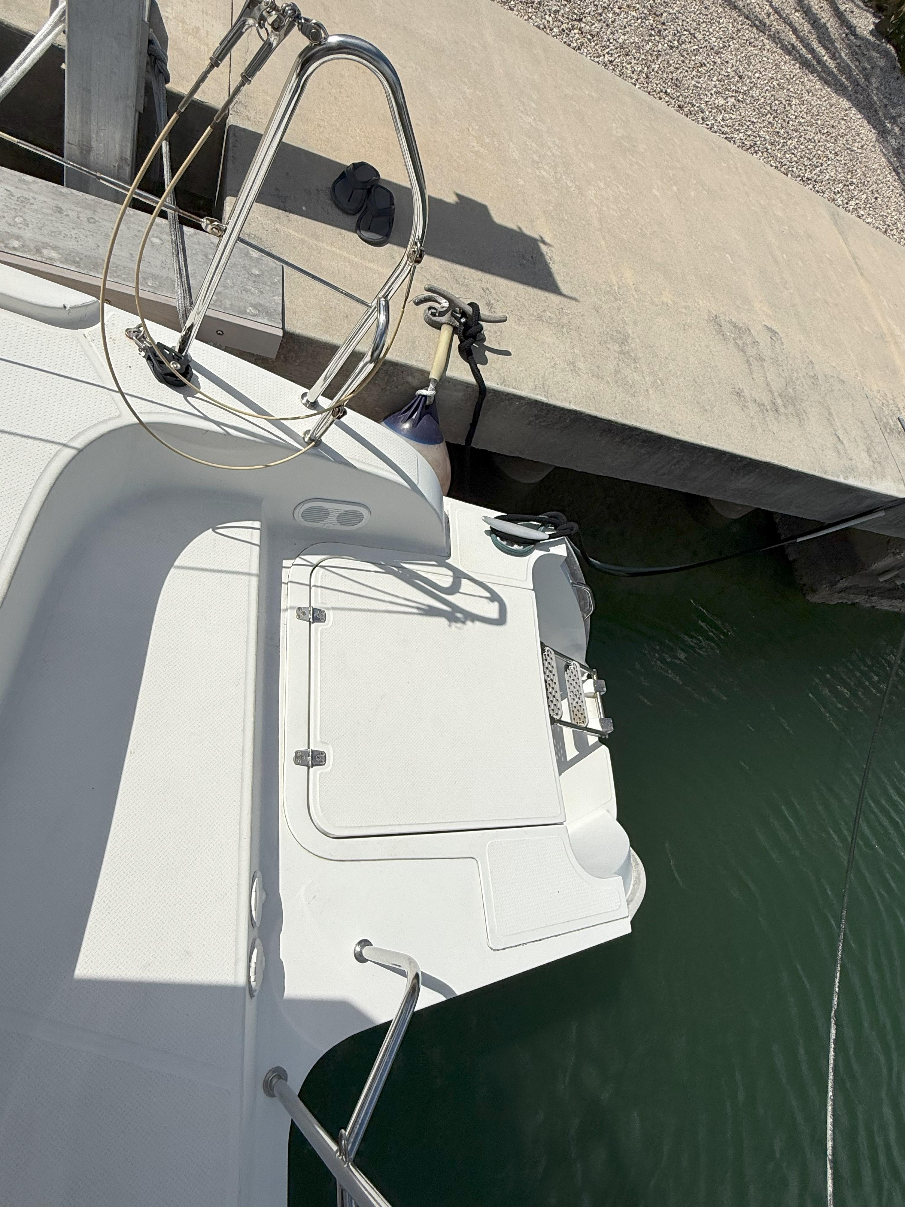 Fountaine Pajot-Mahe 36 Evolution  Owners Version 2014-Brake Aweigh SC-US-9725074 | Thumbnail