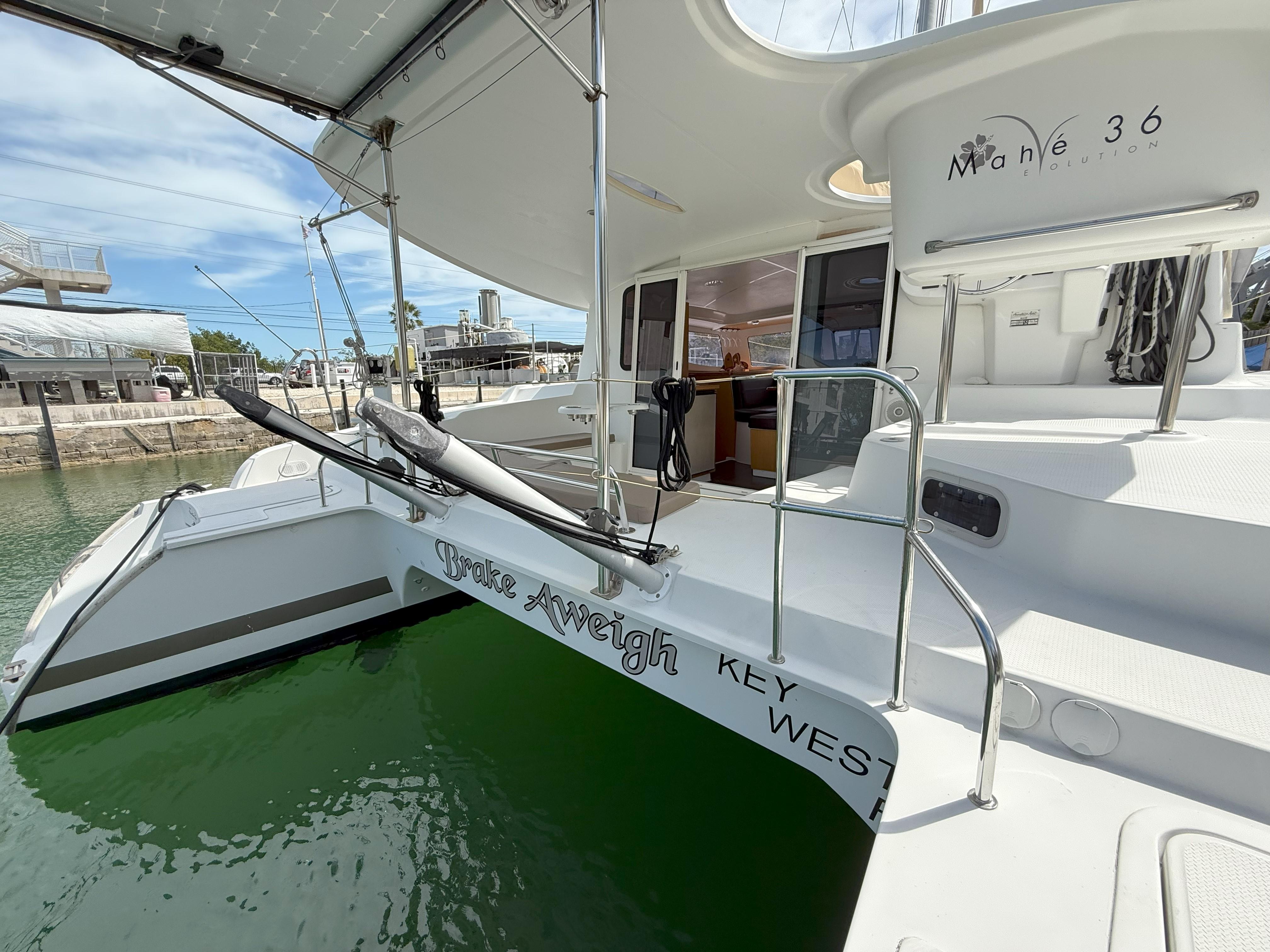 Fountaine Pajot-Mahe 36 Evolution  Owners Version 2014-Brake Aweigh SC-US-9725074 | Thumbnail