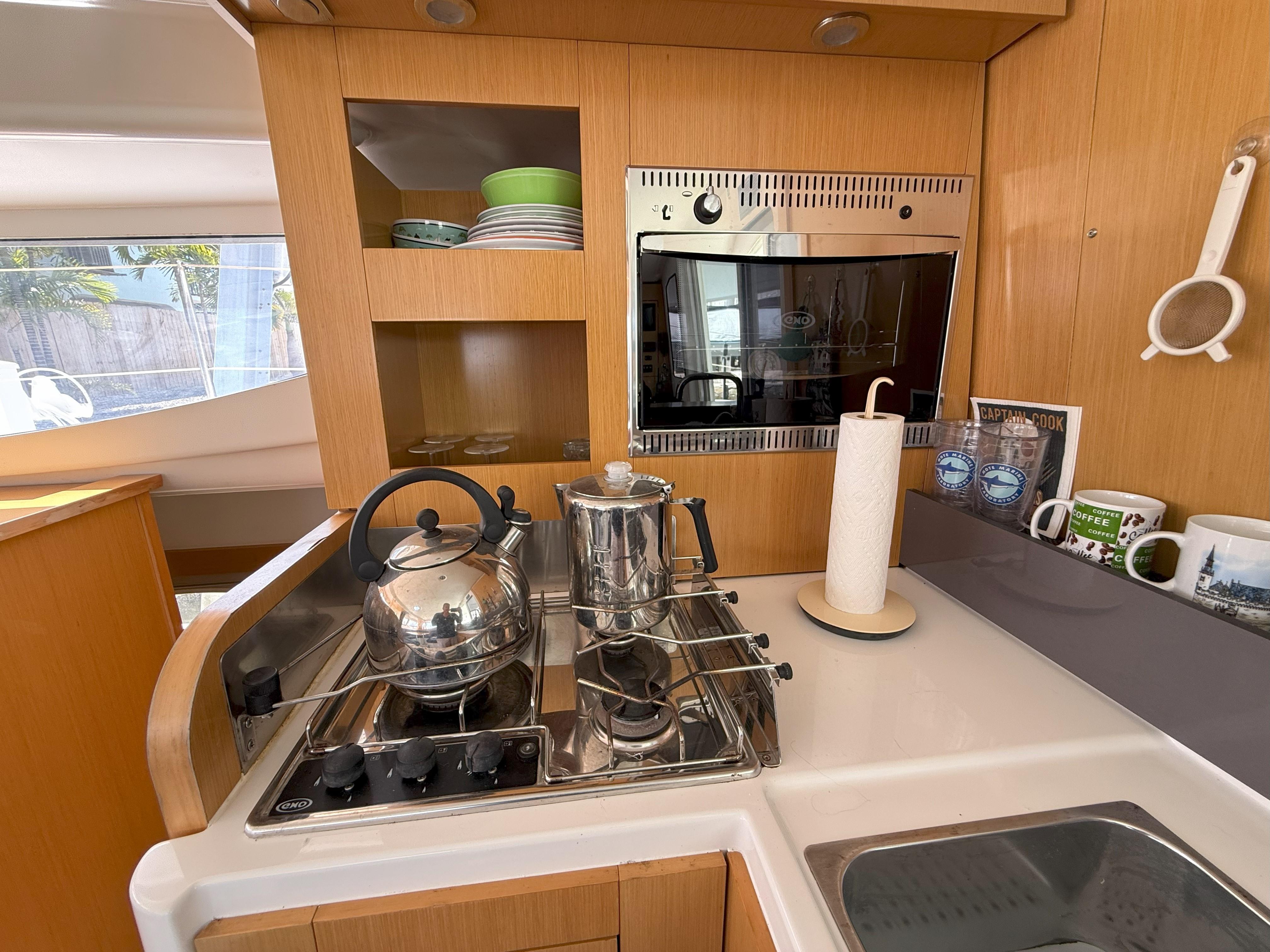 Fountaine Pajot-Mahe 36 Evolution  Owners Version 2014-Brake Aweigh SC-US-9725074 | Thumbnail